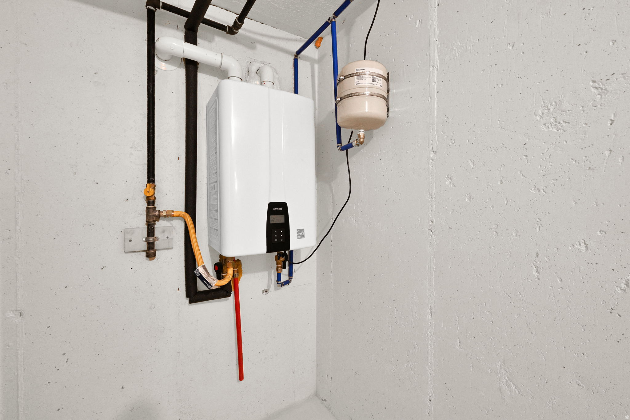 COLDWATER ESTATES - Residential