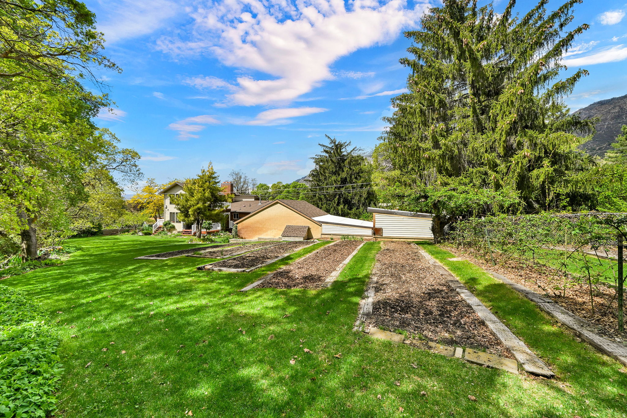 COLDWATER ESTATES - Residential