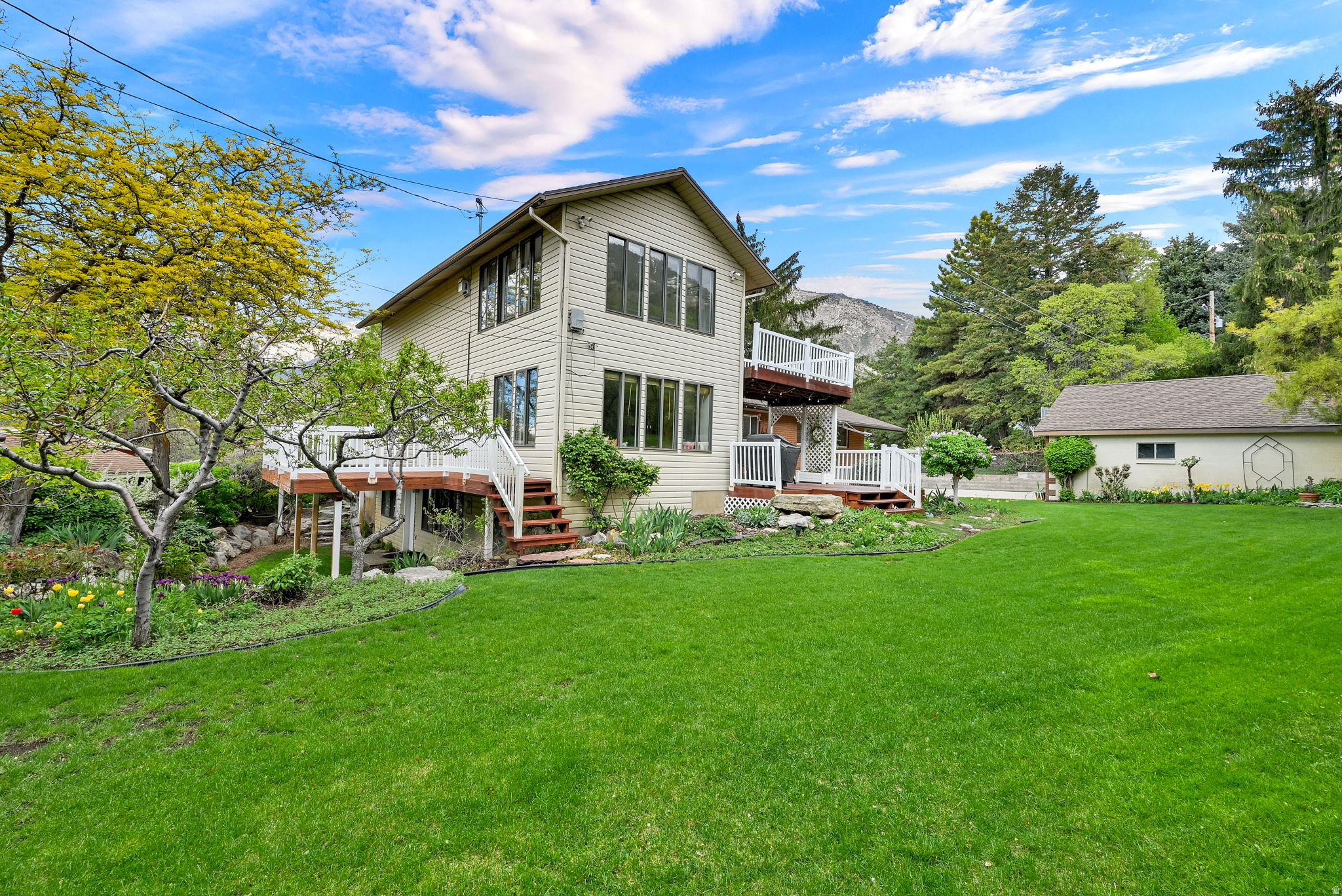 COLDWATER ESTATES - Residential