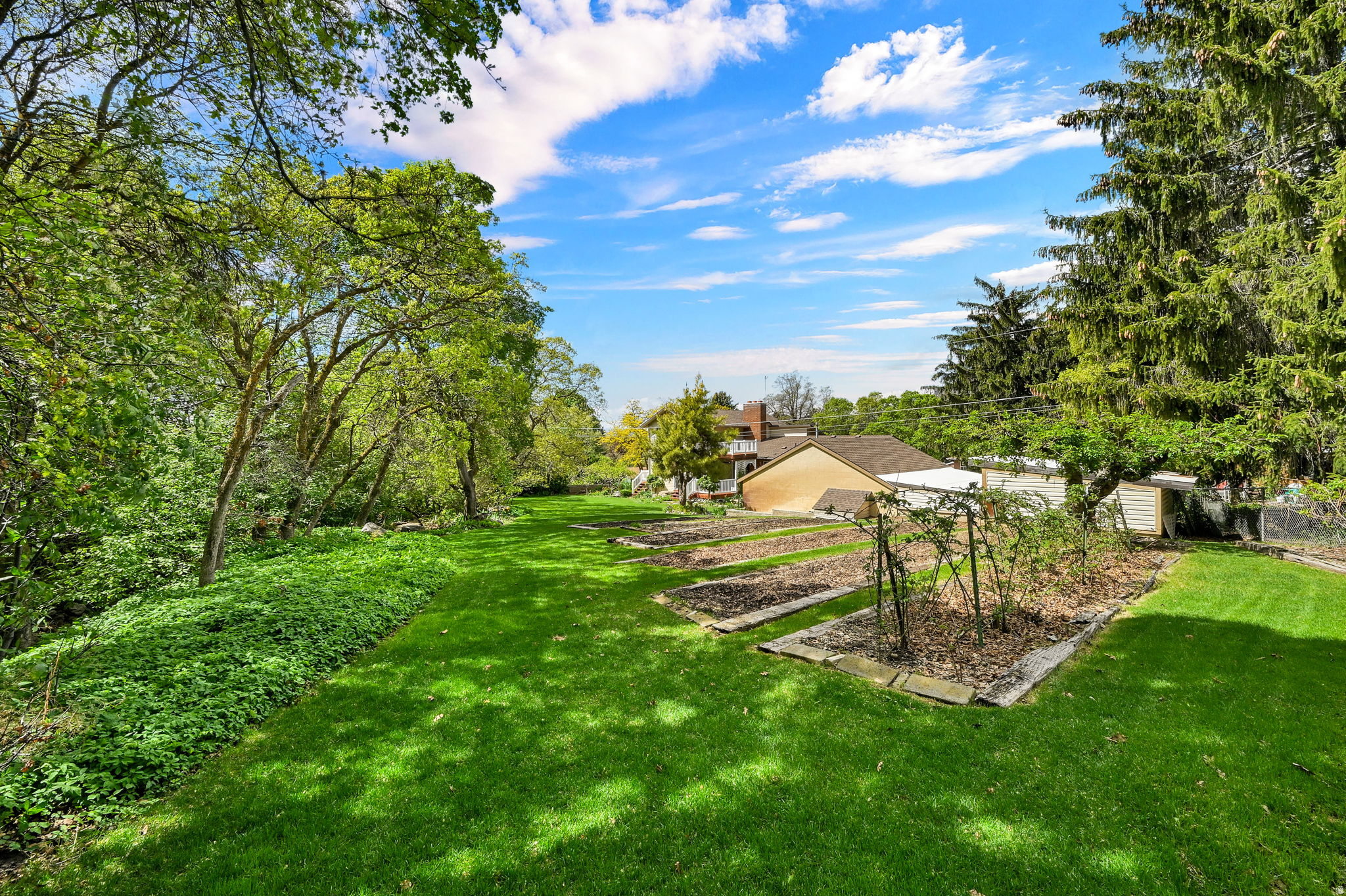 COLDWATER ESTATES - Residential