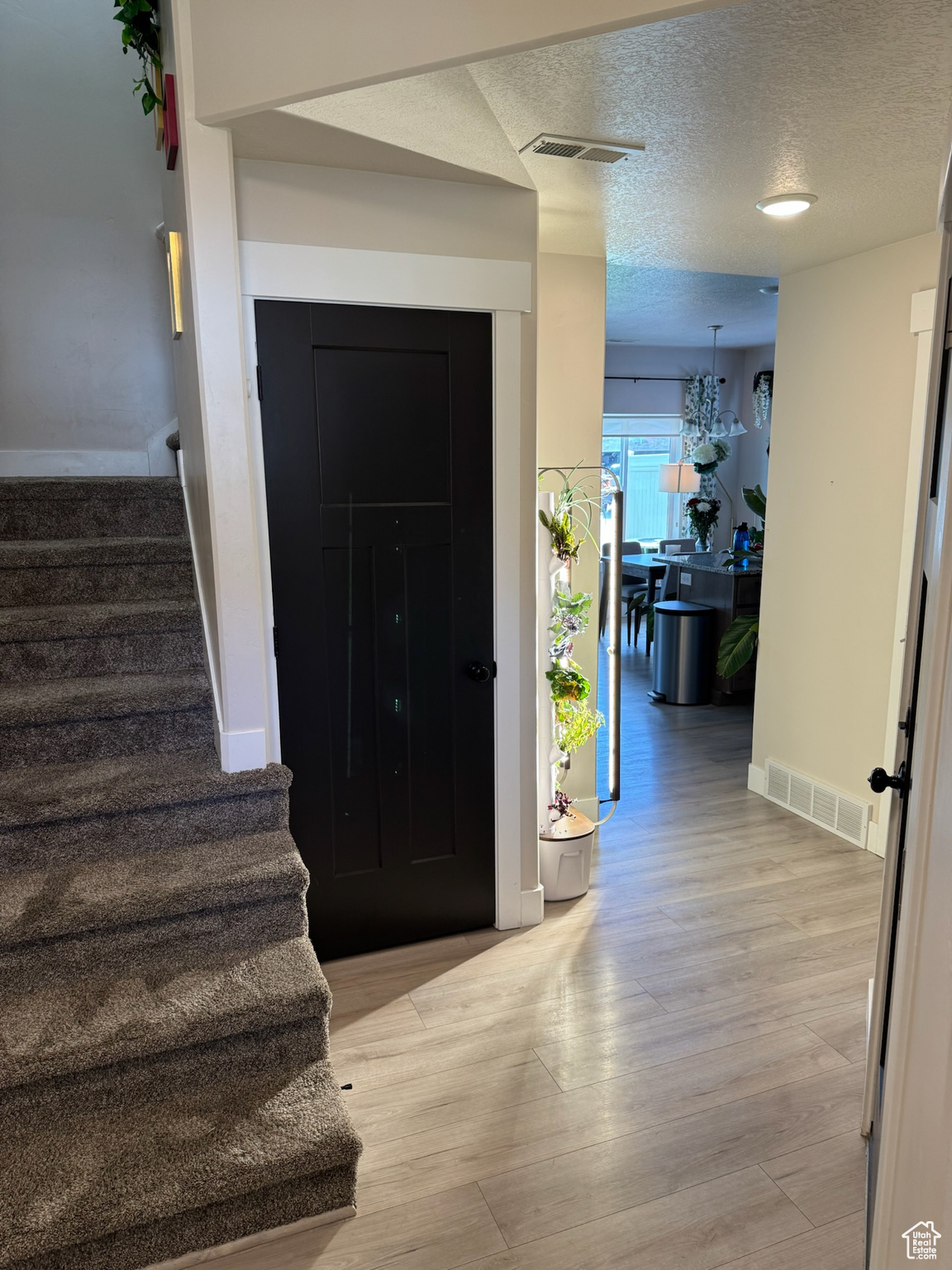 KNUDSON CROSSING - Residential