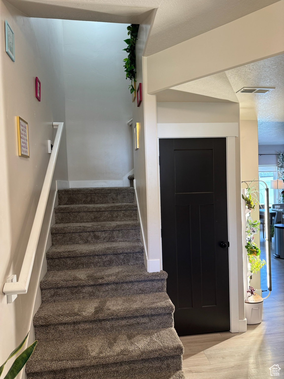 KNUDSON CROSSING - Residential