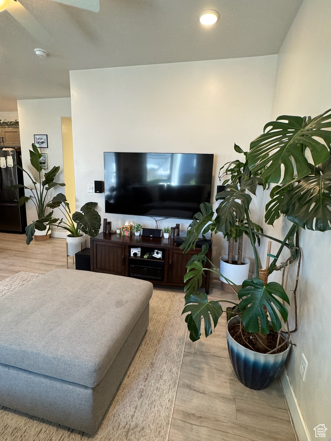 KNUDSON CROSSING - Residential