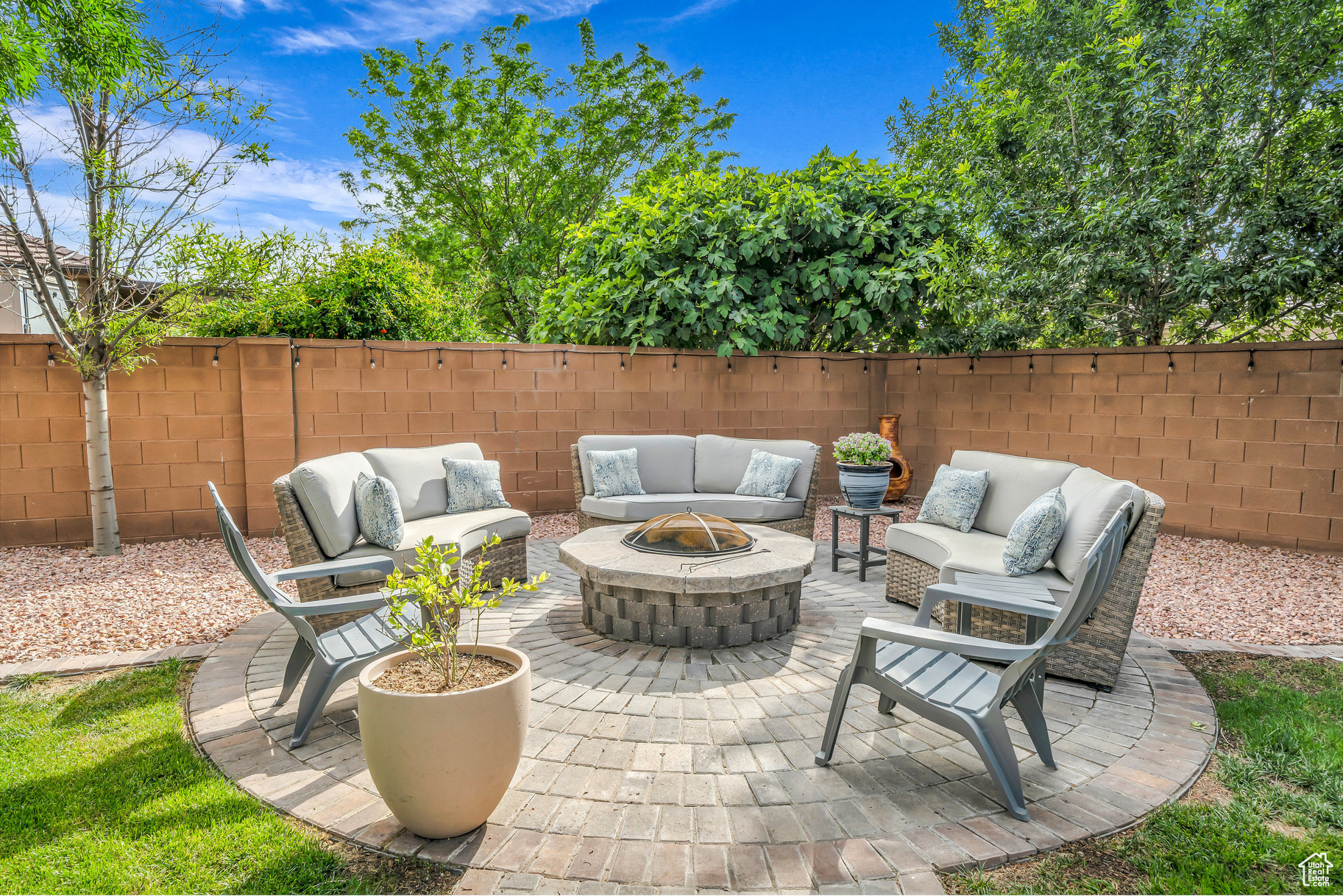 1492 S Carma St, Washington, Utah image 37