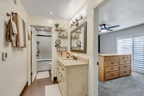 Tiny photo for 5944 S SULTAN CIR W, Murray, UT 84107 (MLS # 2133090)