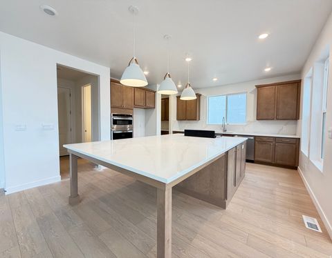 Tiny photo for 2982 KINGBIRD DR #620, Eagle Mountain, UT 84005 (MLS # 2123439)