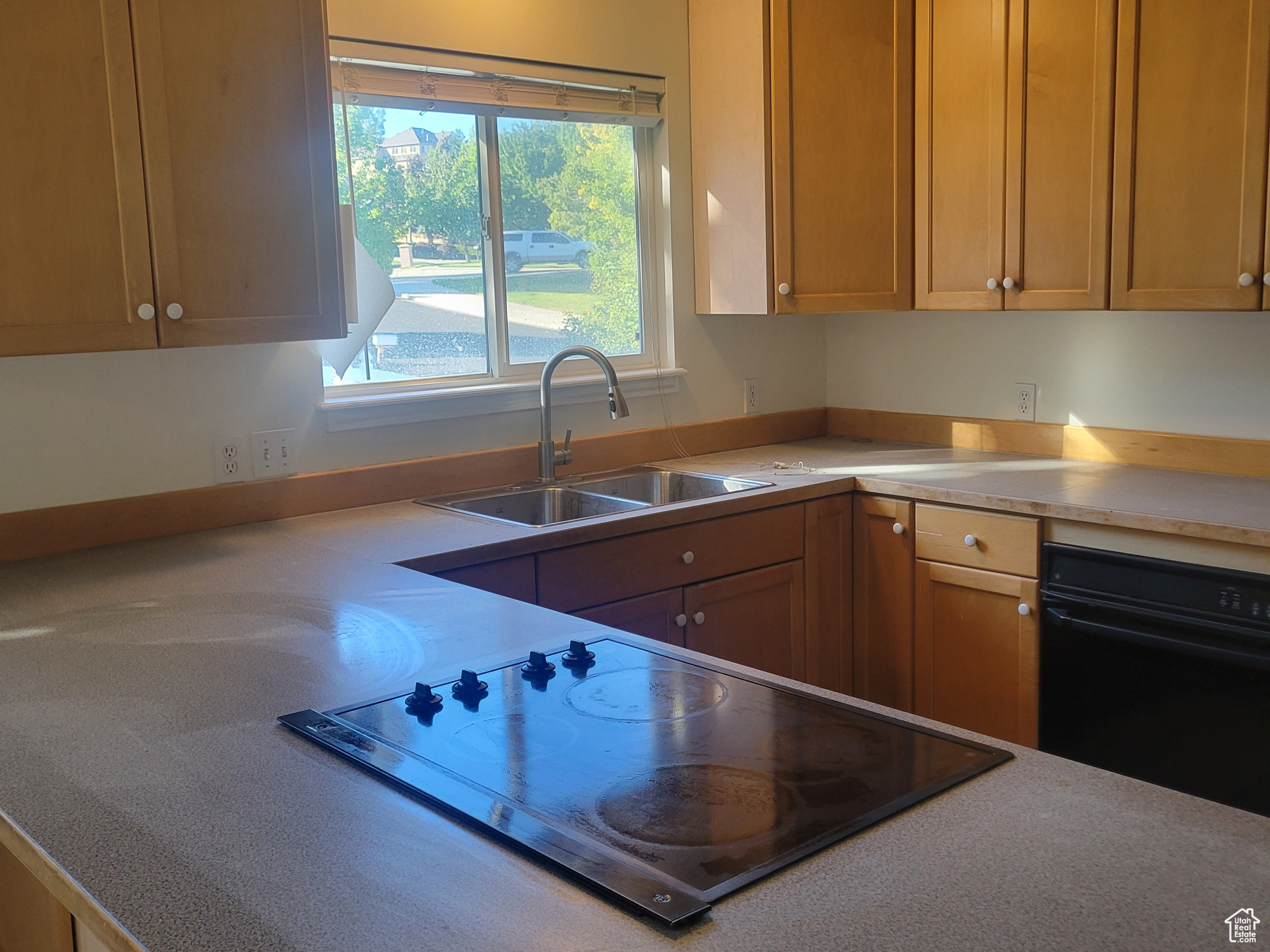 VINE STREET VILLAS - Residential