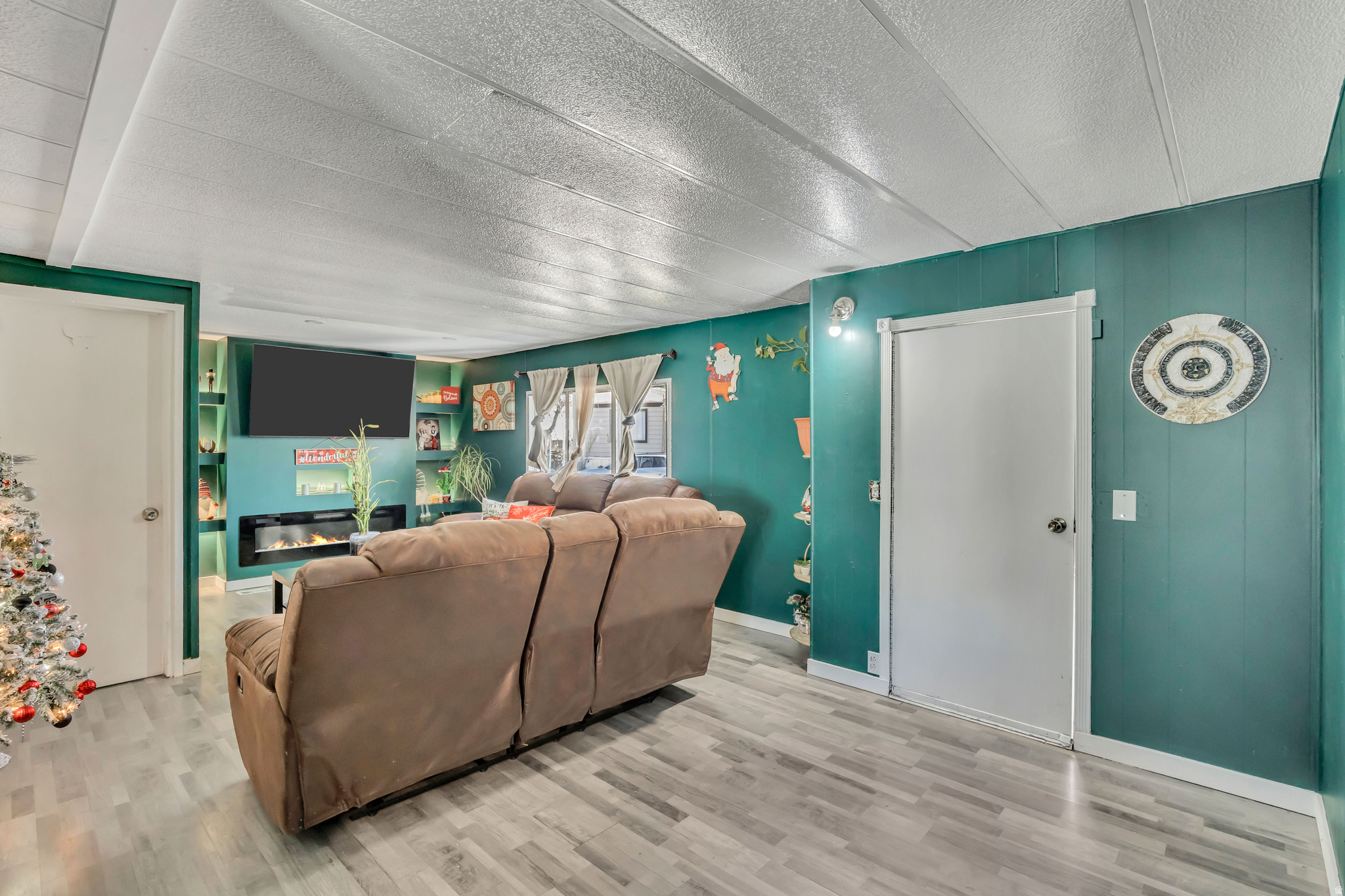 CAMELOT MANUFACTURED HOME COMMUNITY - Residential