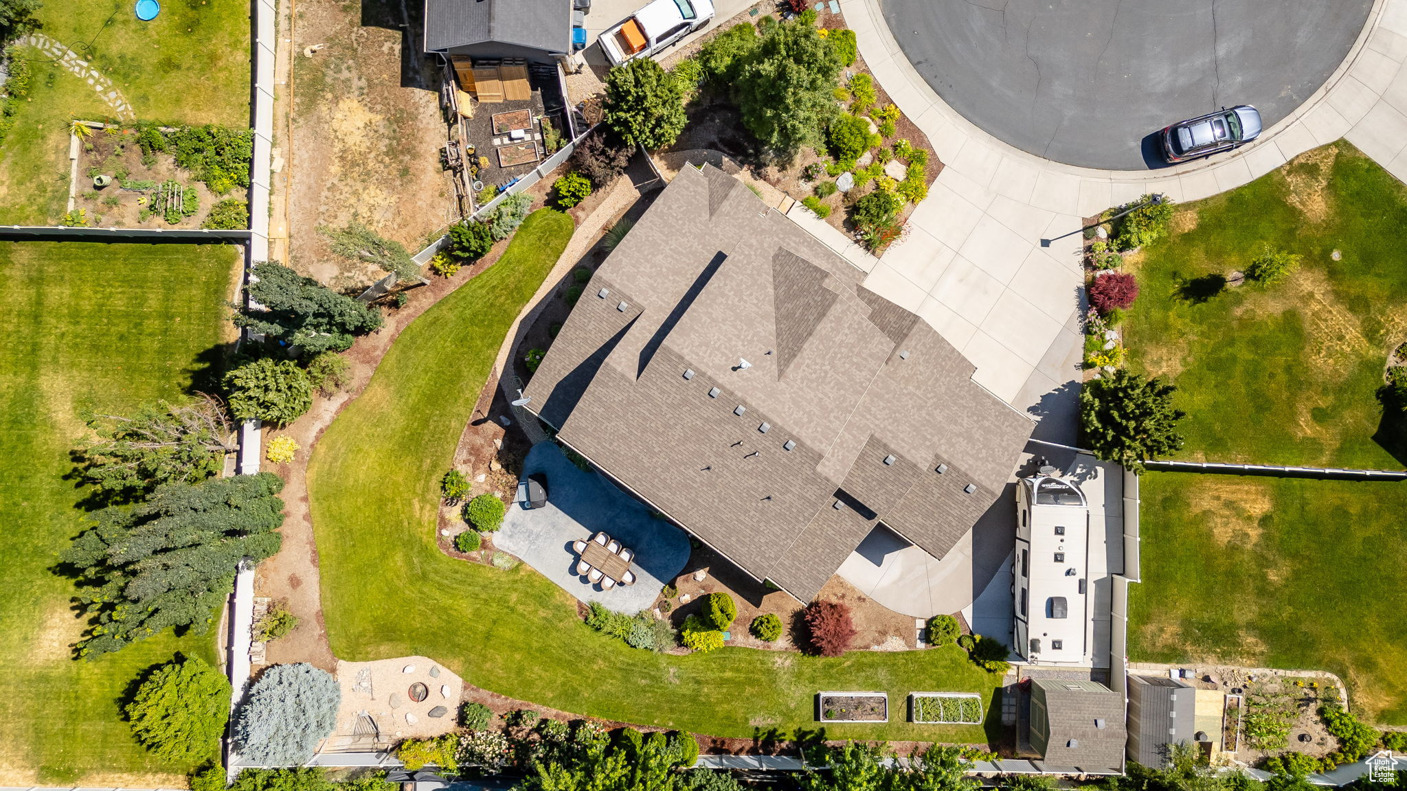 ORCHARD GROVE - Residential