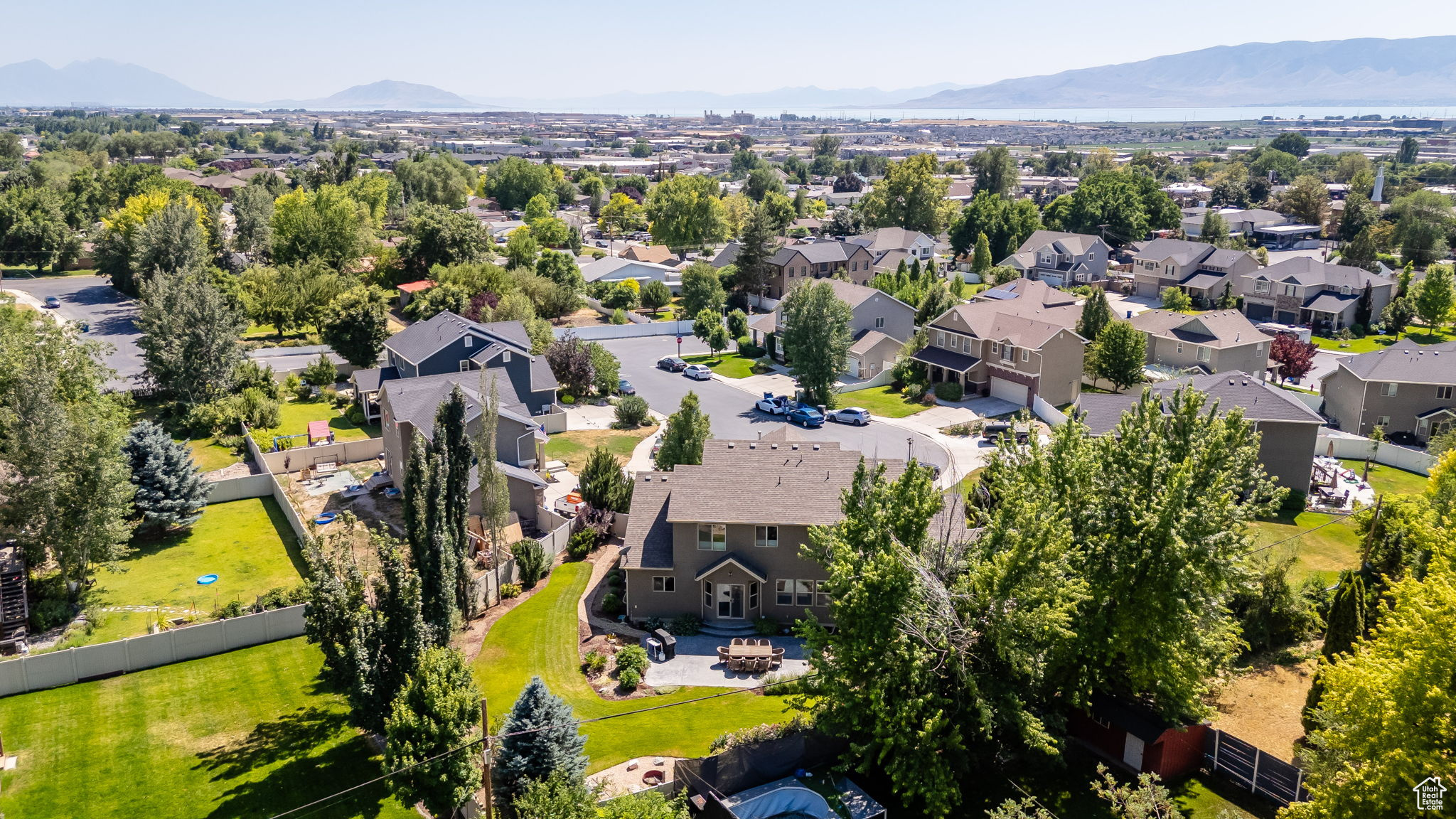 ORCHARD GROVE - Residential