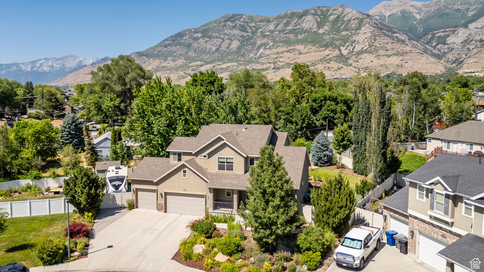 ORCHARD GROVE - Residential