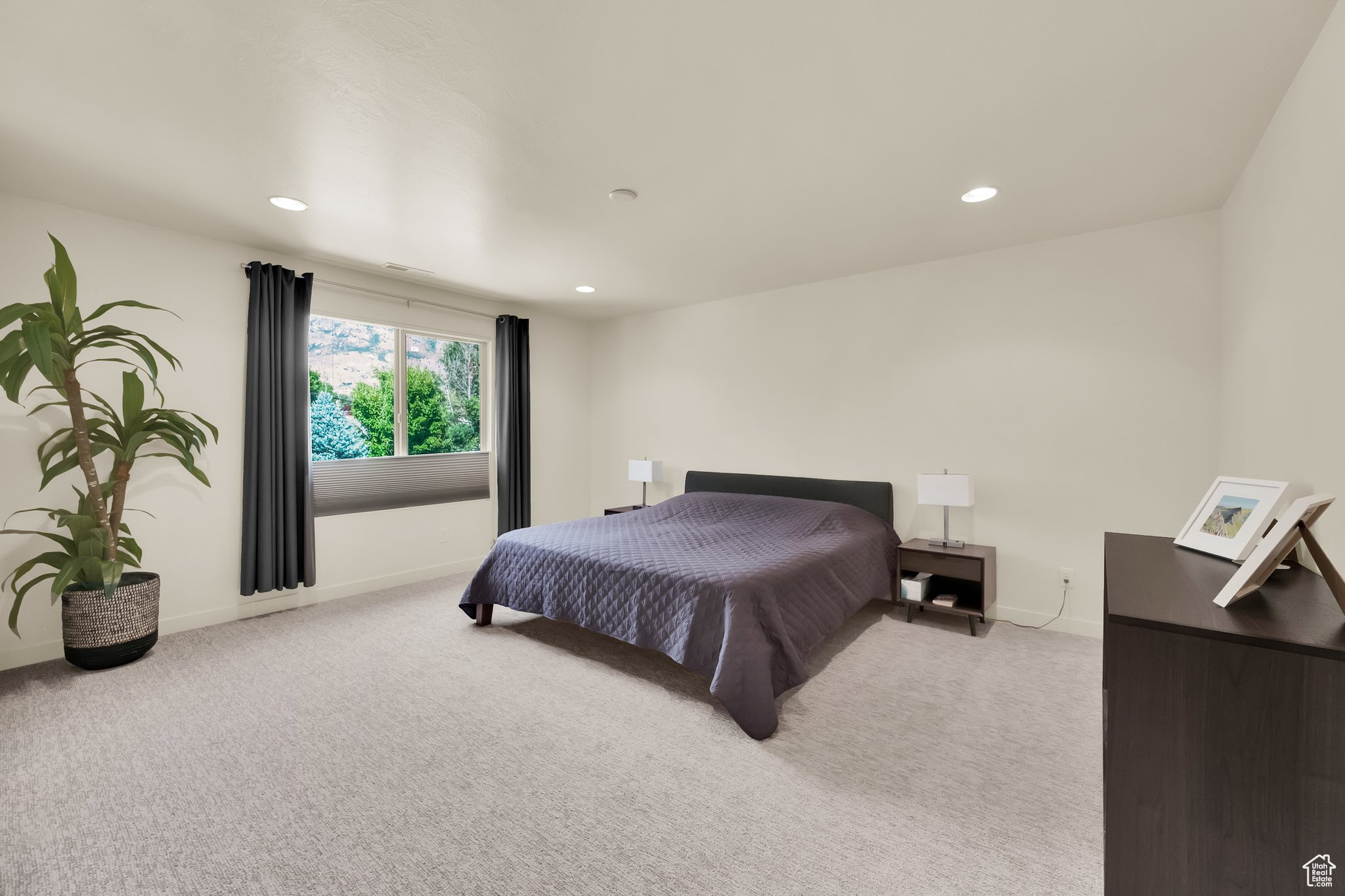 ORCHARD GROVE - Residential