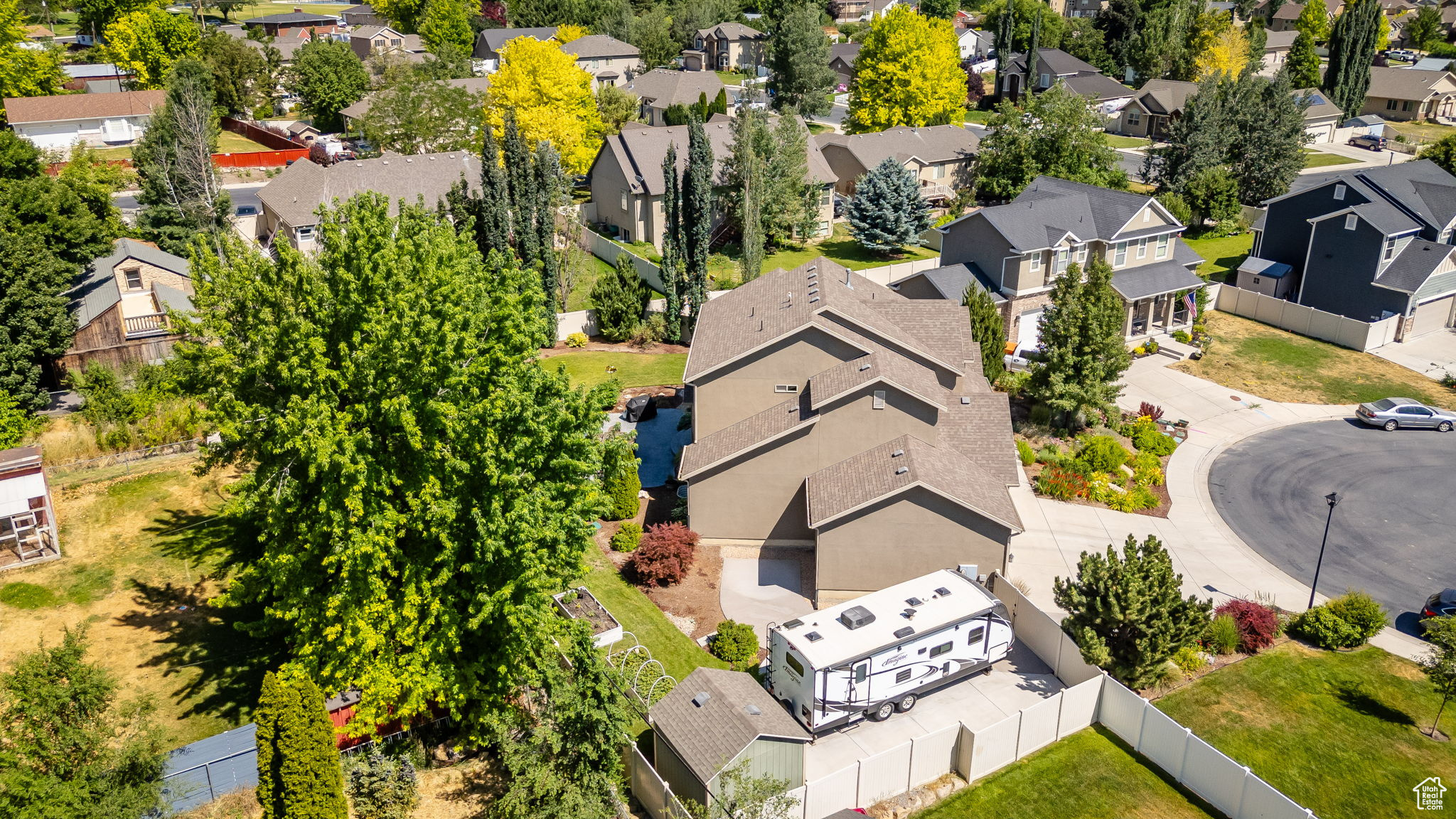 ORCHARD GROVE - Residential