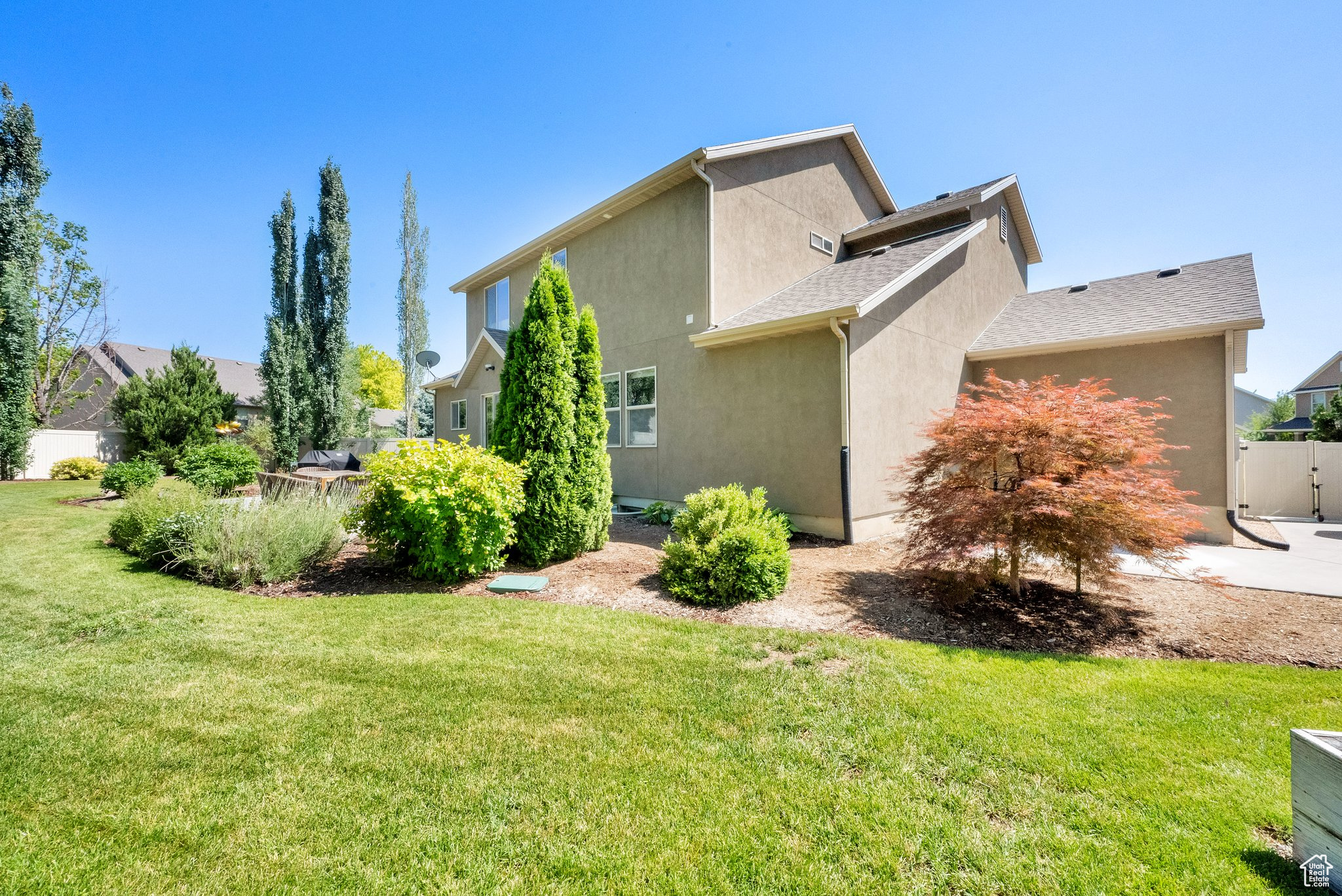 ORCHARD GROVE - Residential