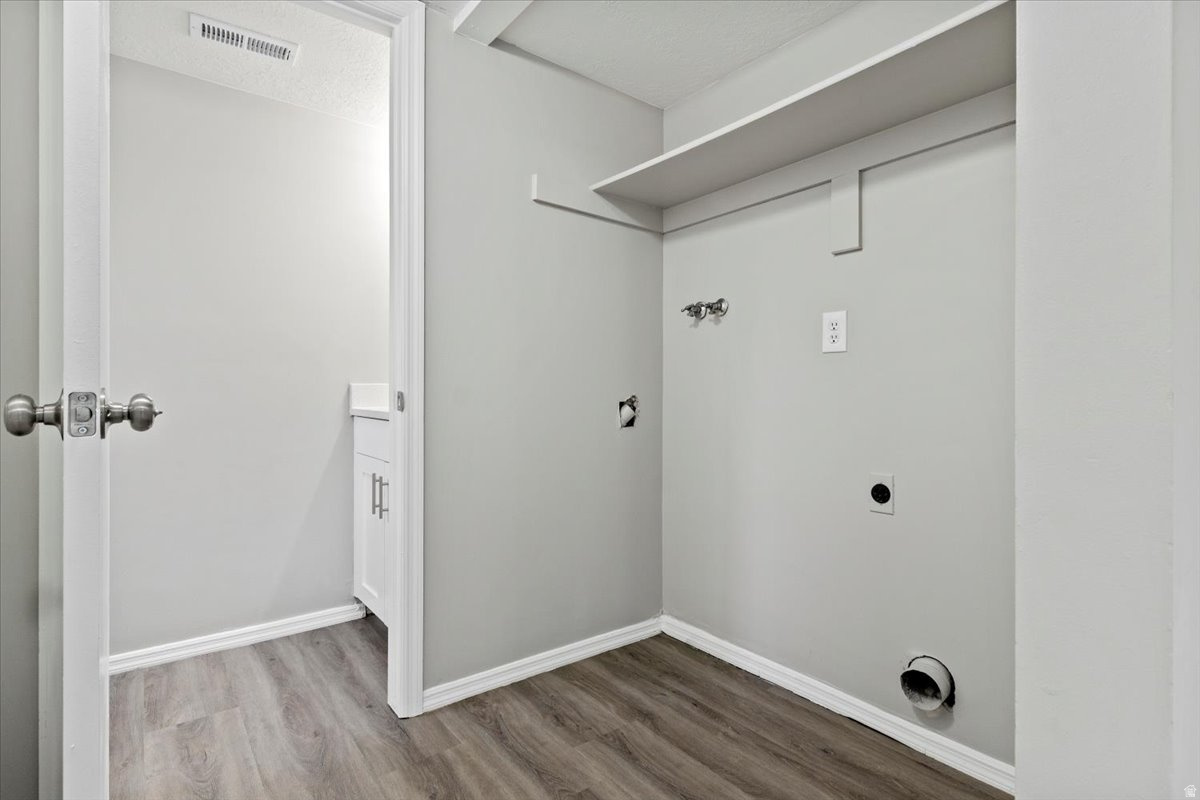 RIVERSIDE - Residential