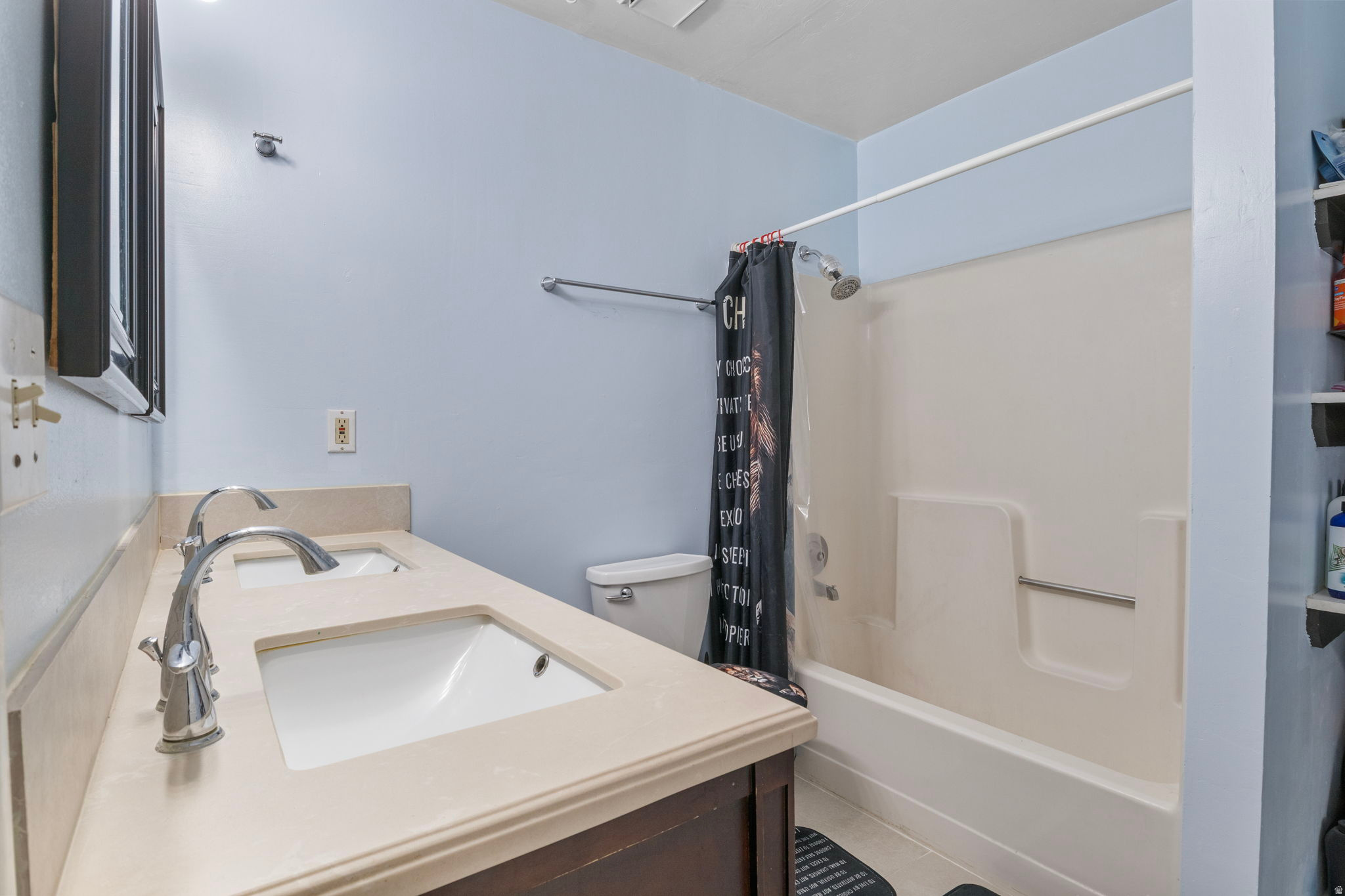 OAK MEADOWS CONDOS - Residential