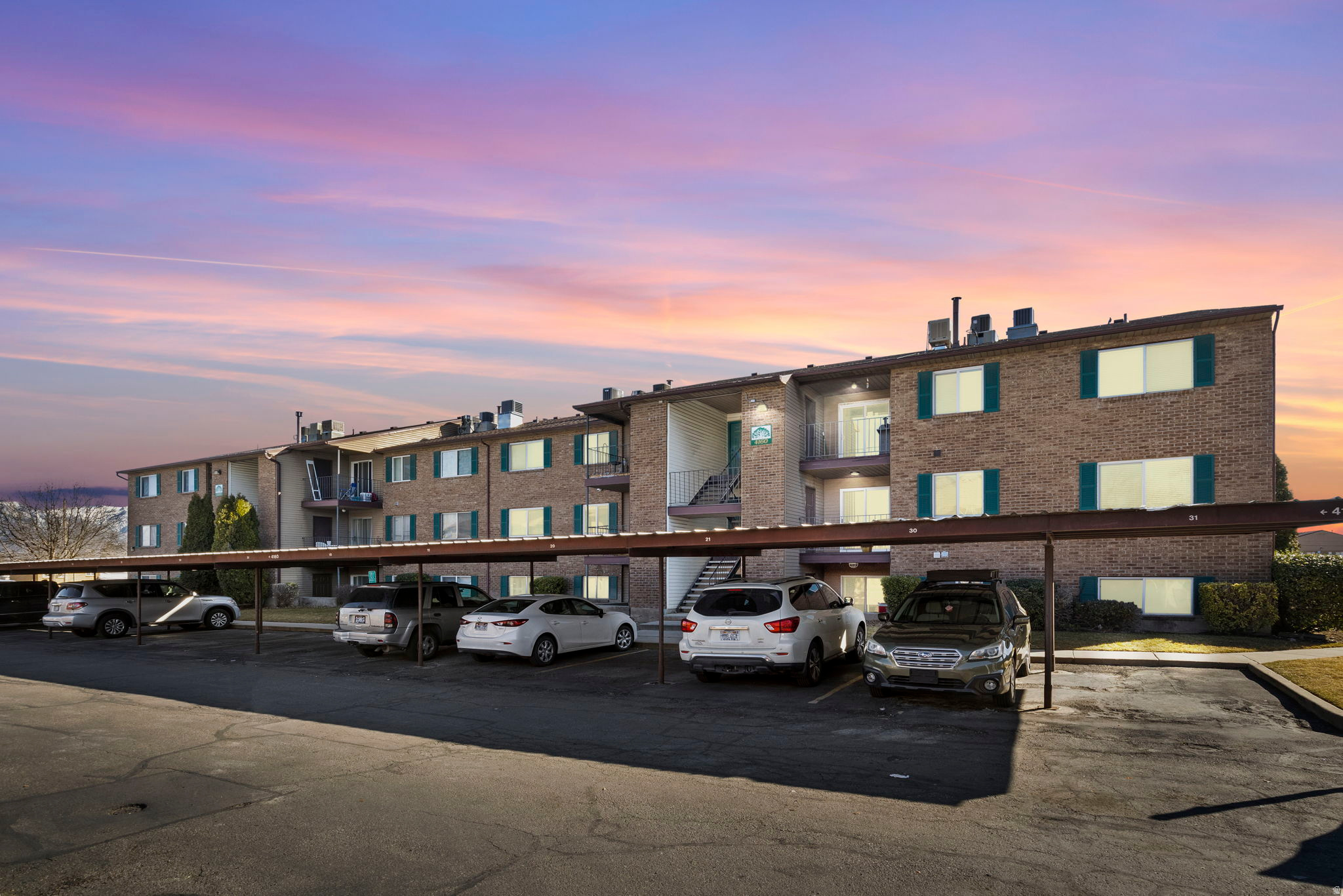 OAK MEADOWS CONDOS - Residential