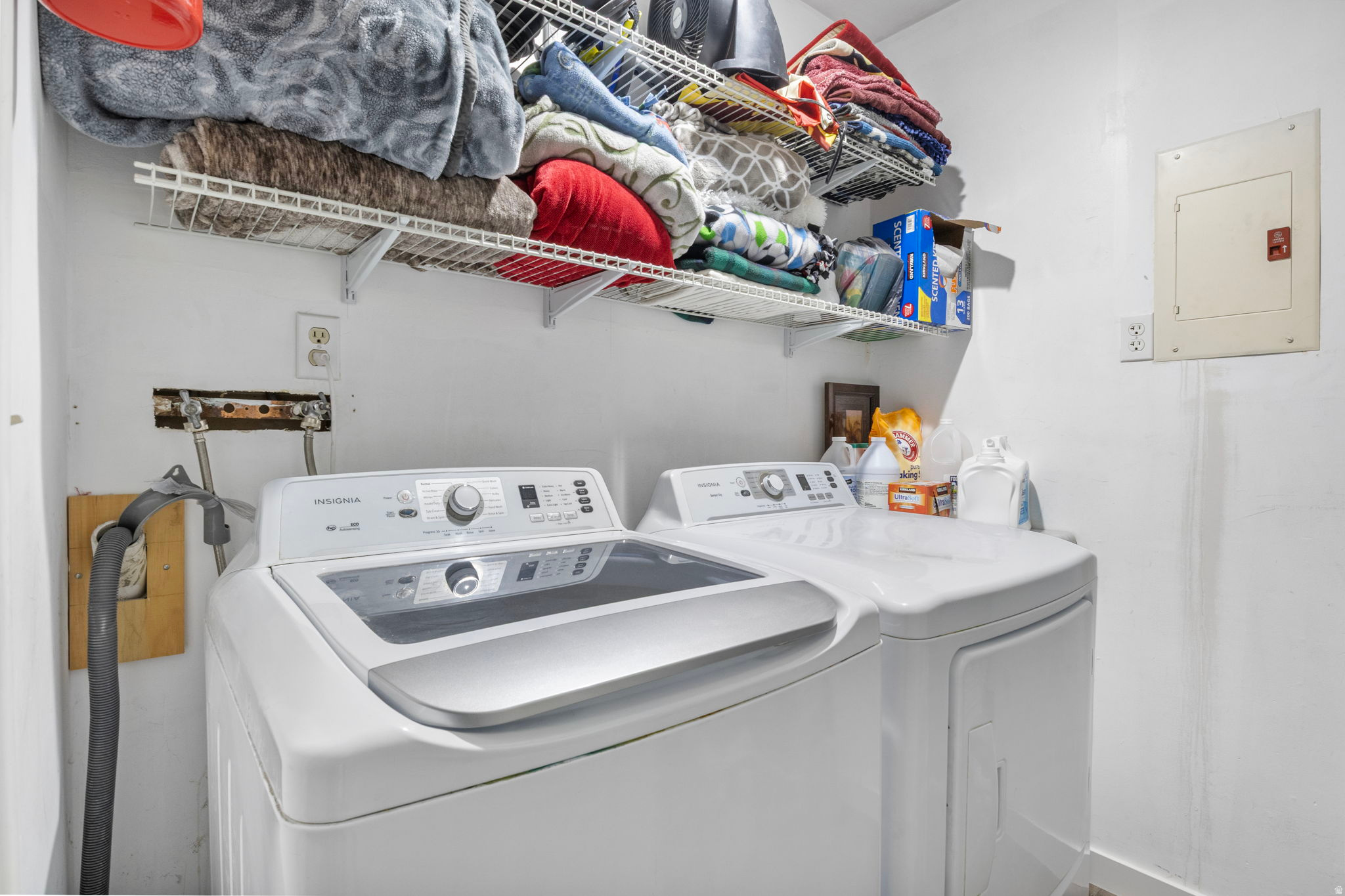 OAK MEADOWS CONDOS - Residential