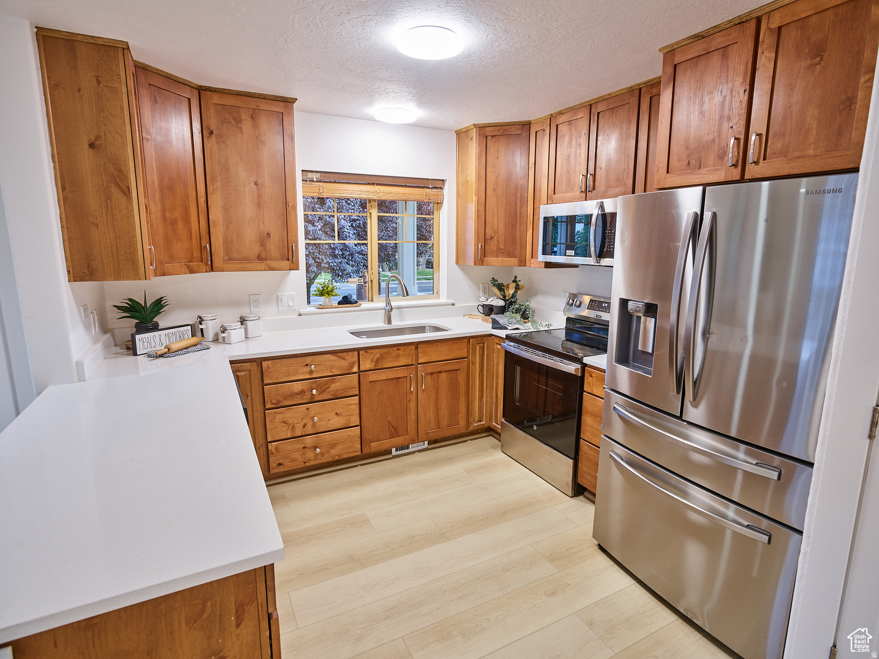 PLACE ON 9TH - Residential