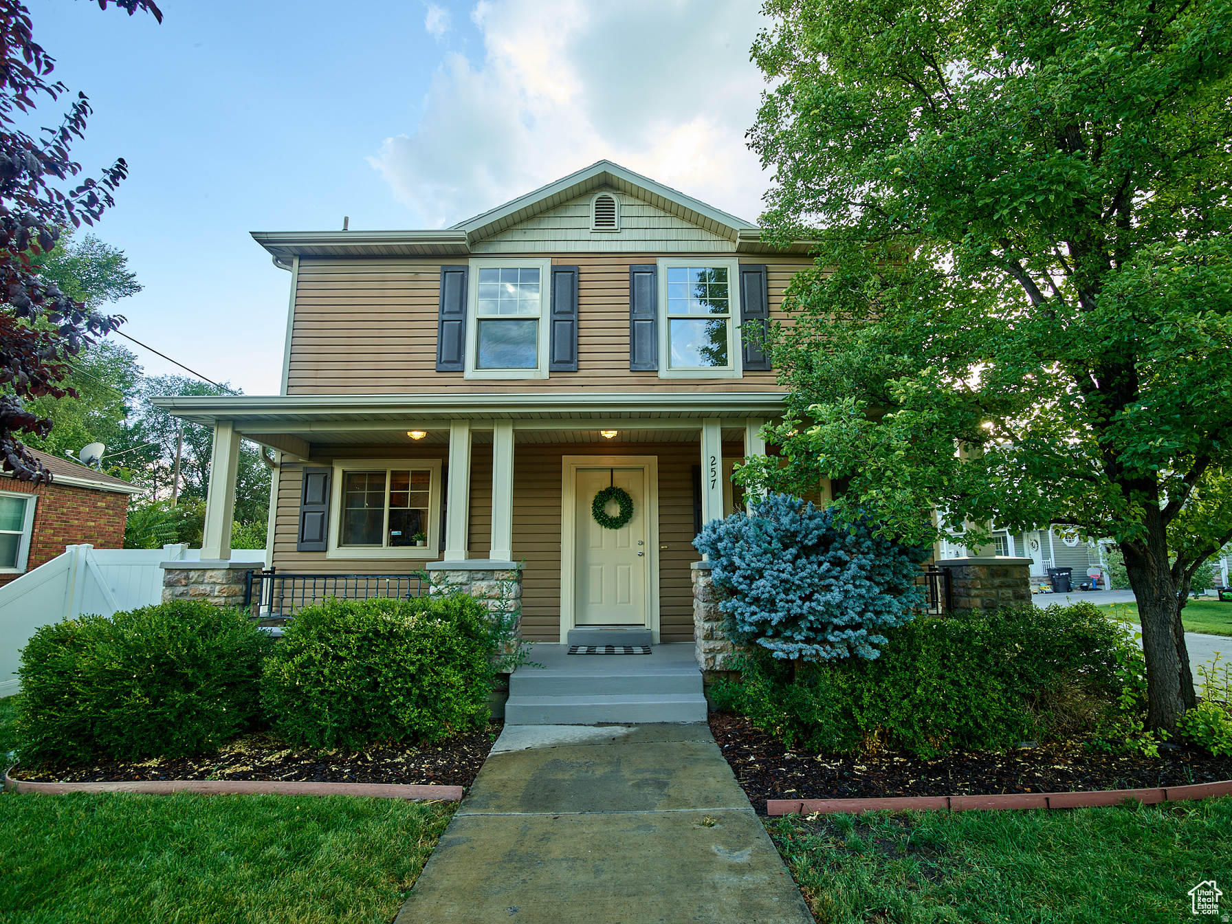 PLACE ON 9TH - Residential