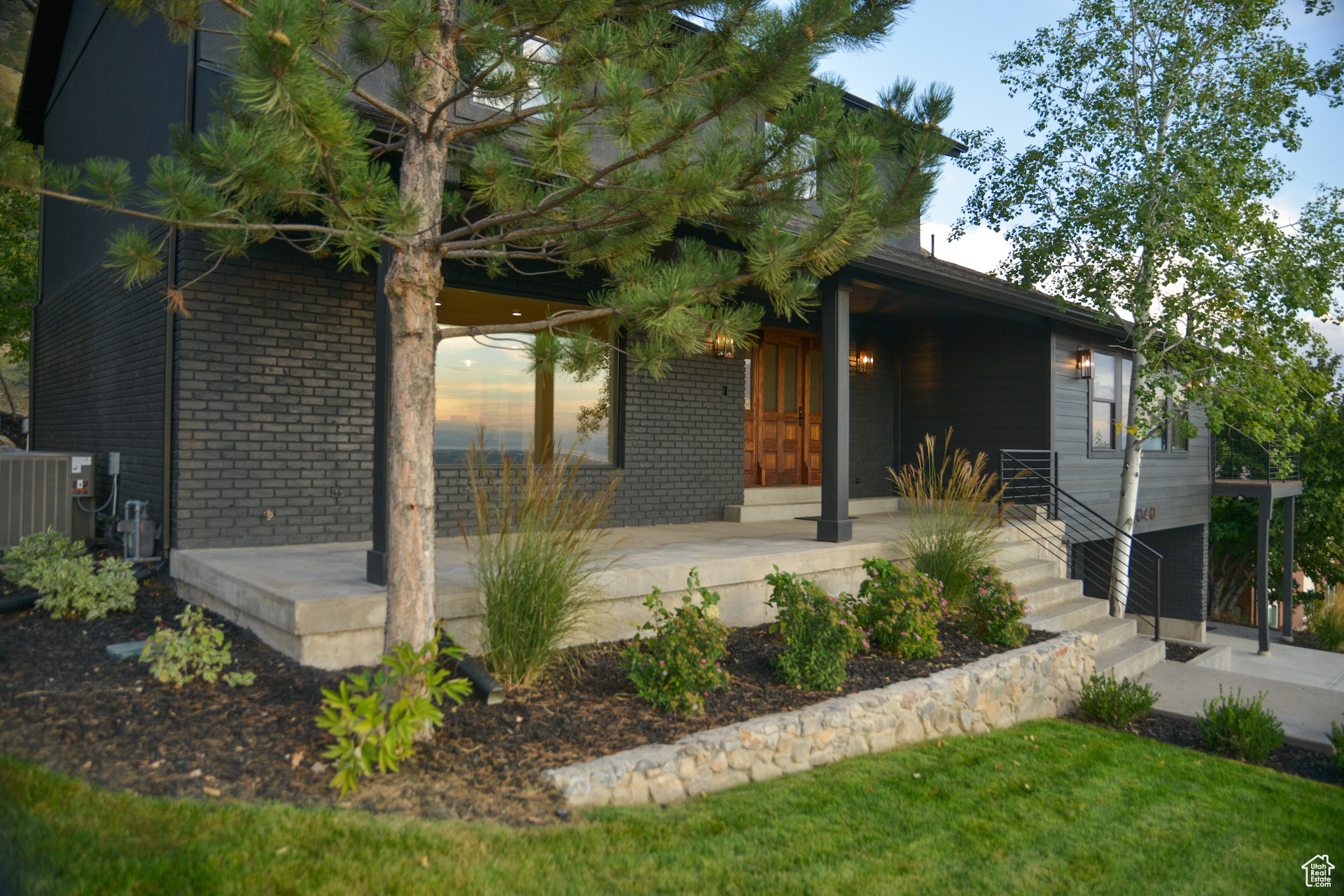 OAK CLIFF - Residential
