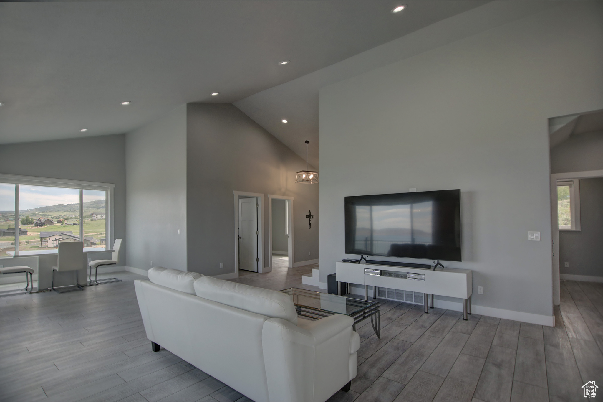 ASPEN CREEK MEADOWS - Residential