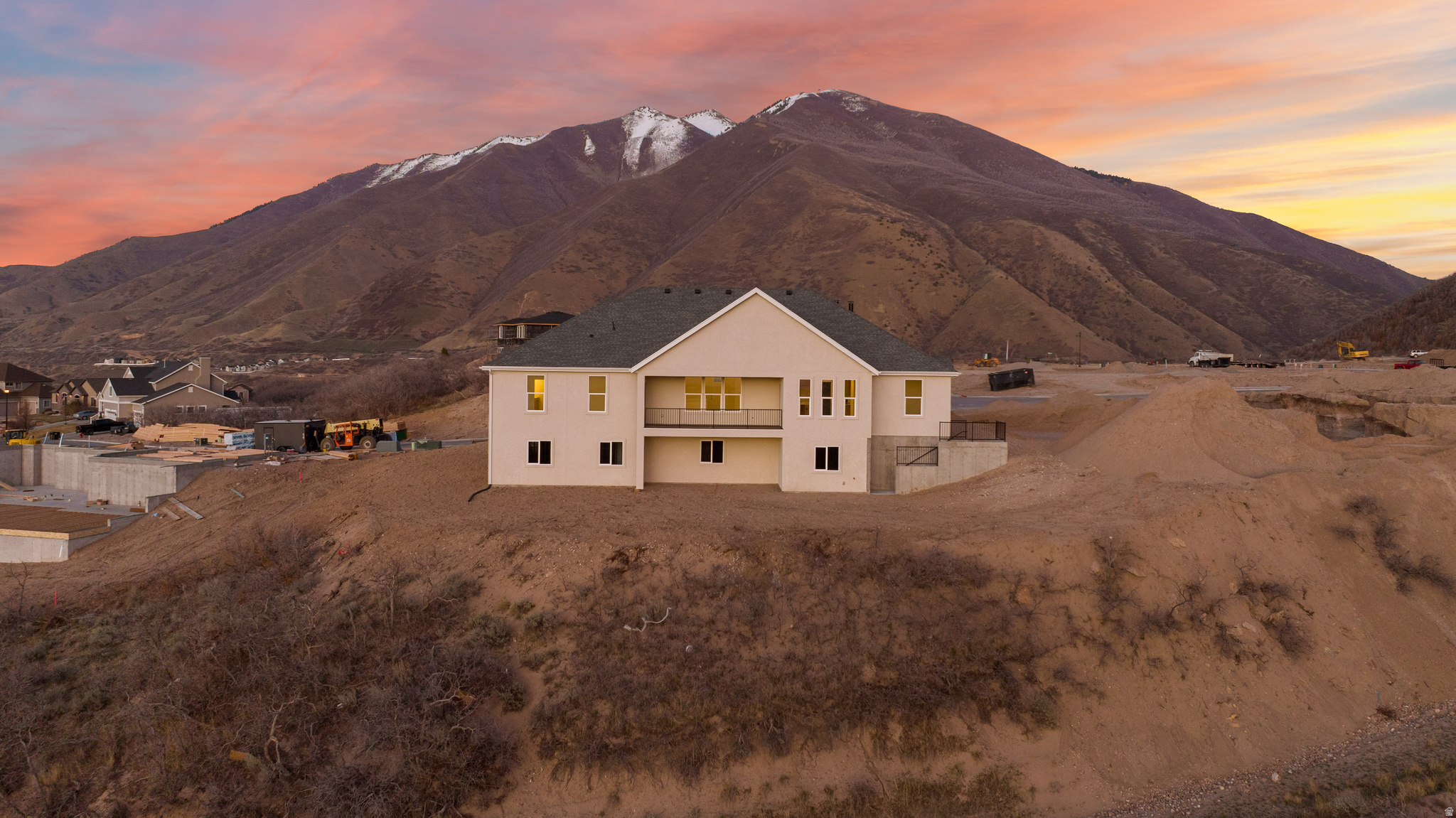 OAKRIDGE COVE - Residential