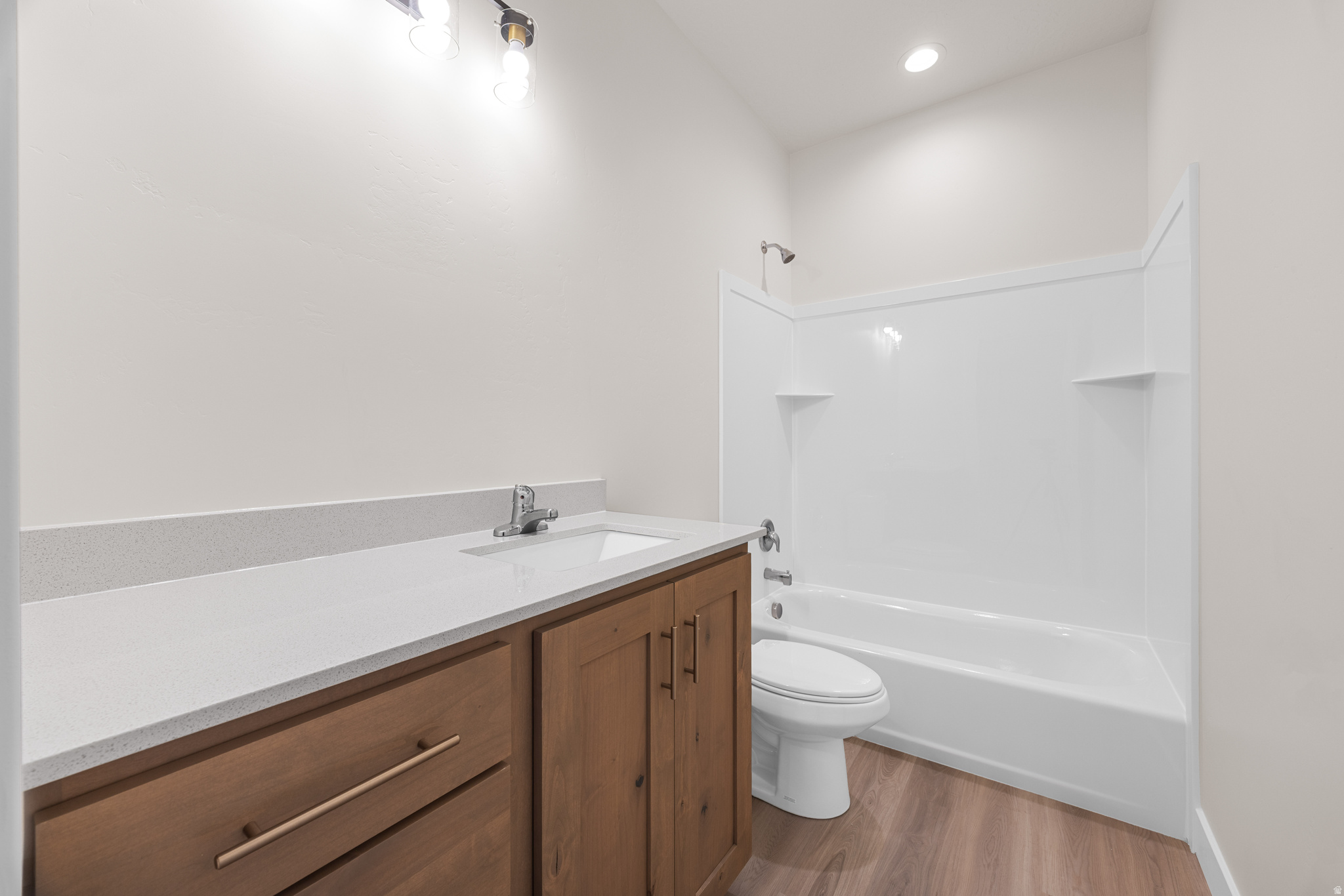 OAKRIDGE COVE - Residential