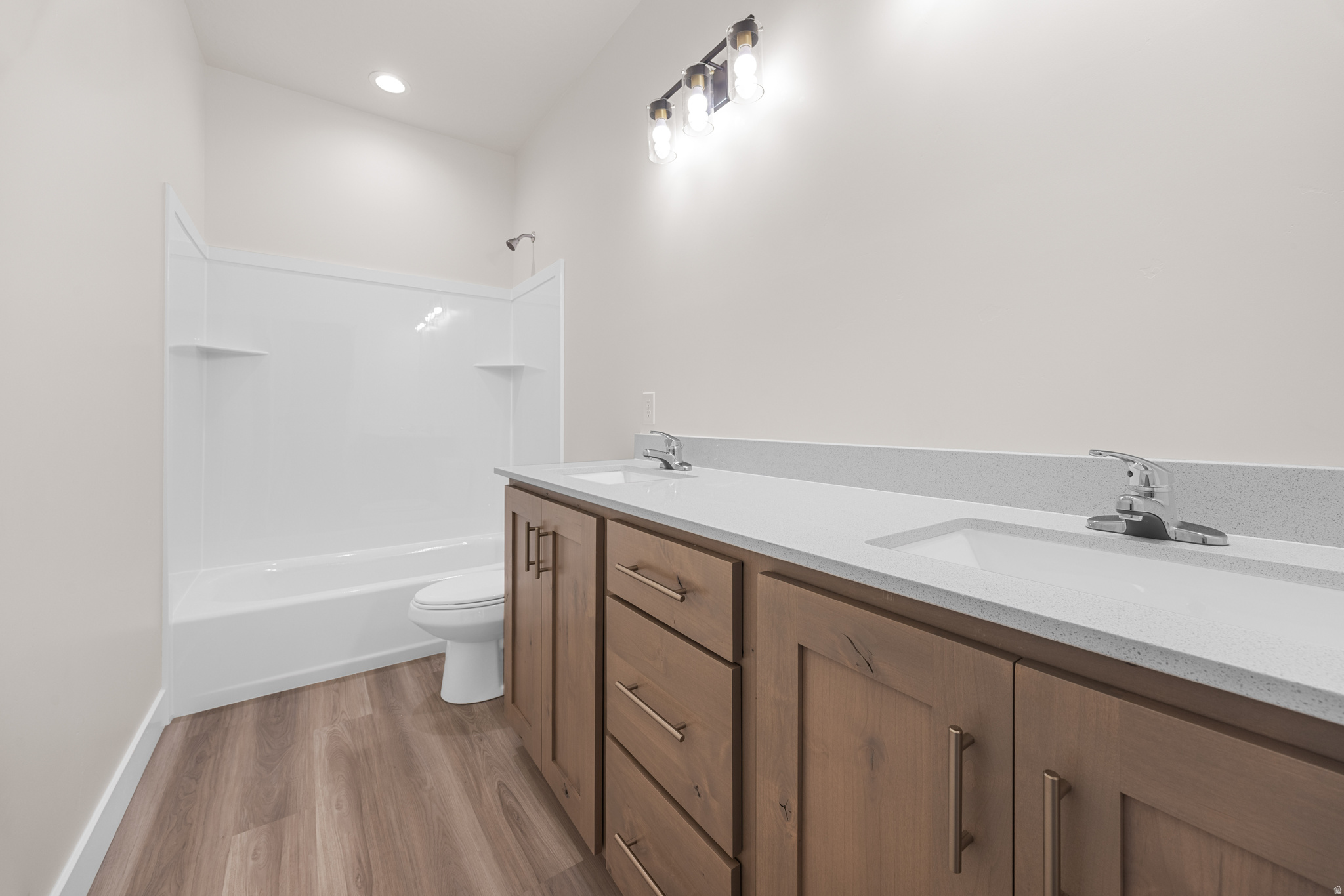 OAKRIDGE COVE - Residential