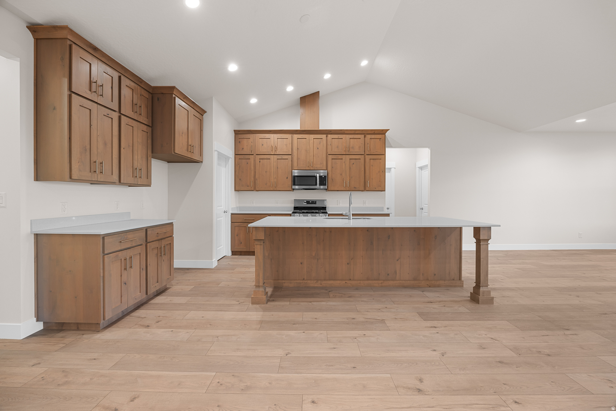 OAKRIDGE COVE - Residential