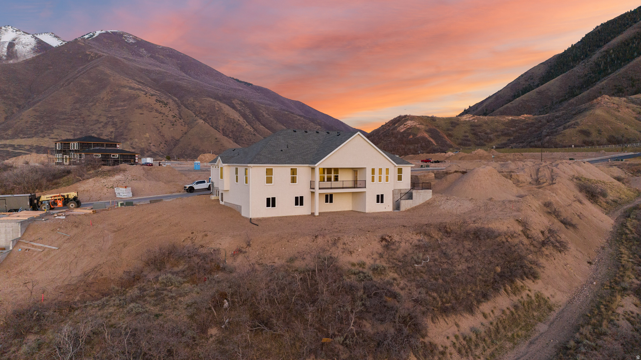 OAKRIDGE COVE - Residential