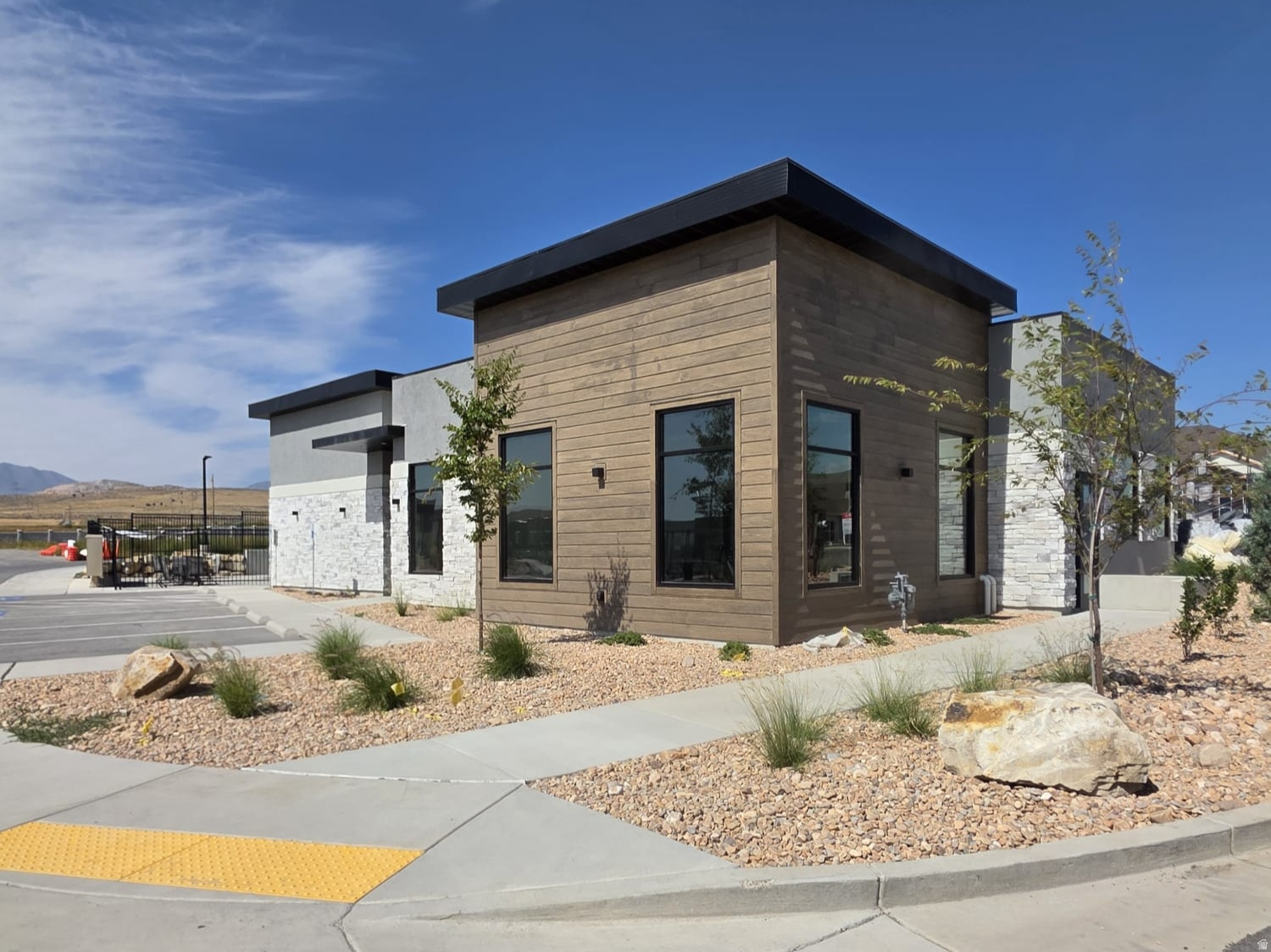 SARATOGA VIEW - Residential