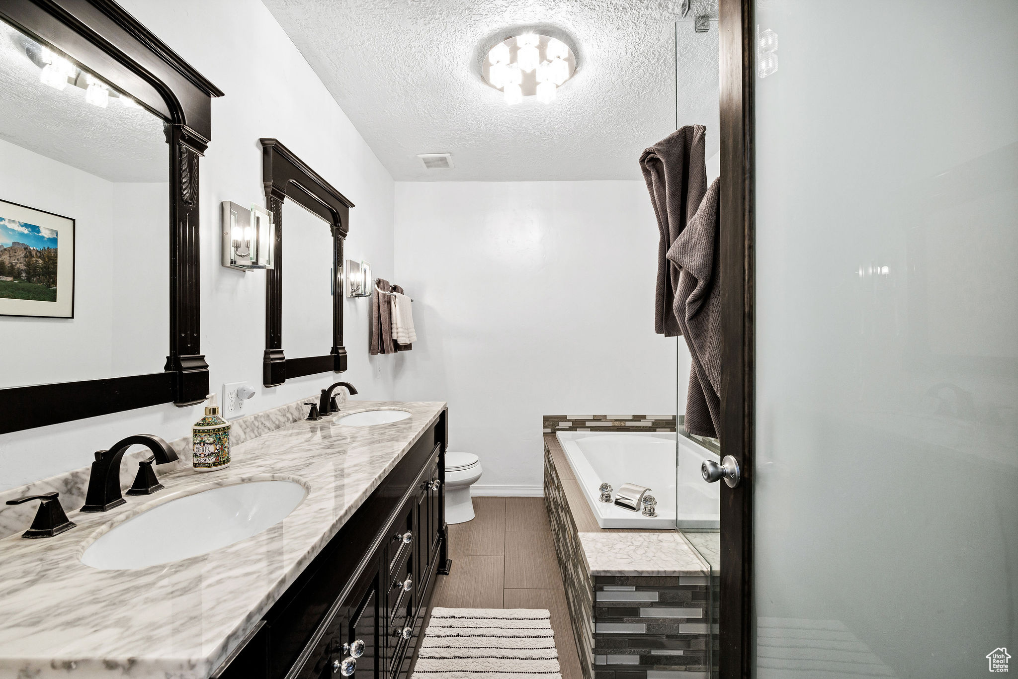 FRUITLAND ACRES - Residential