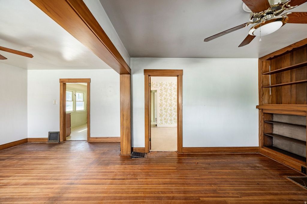 Photo of 616 E BROWNING AVE, Salt Lake City, UT 84105 (MLS # 2154300)