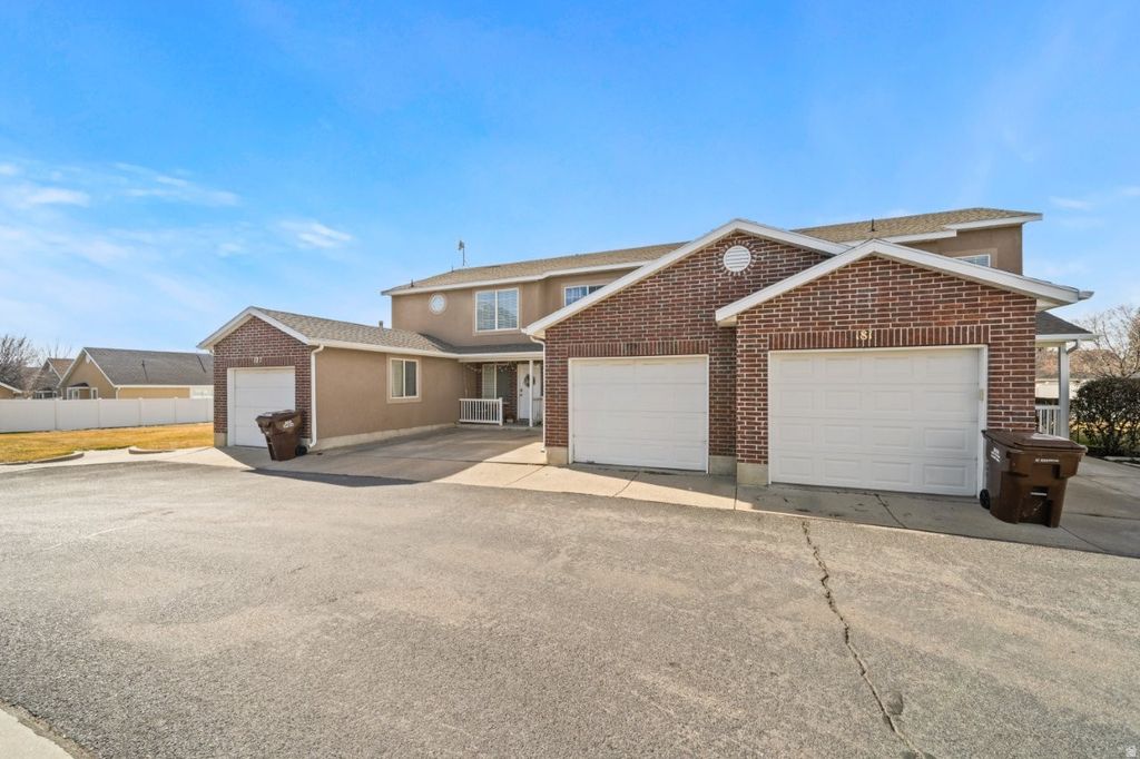 Photo of 179 W 2525 RD N, Harrisville, UT 84414 (MLS # 2135292)