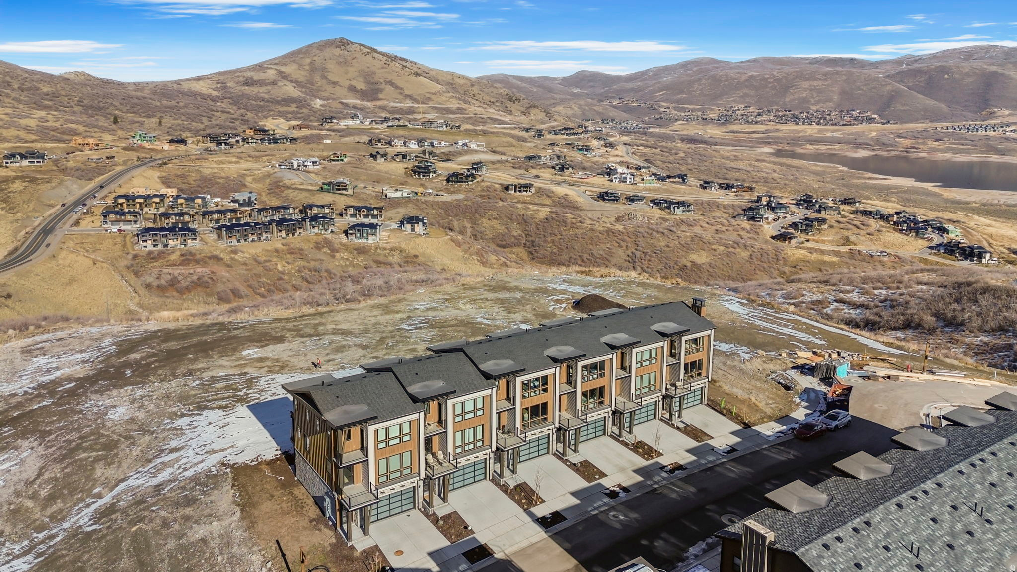 THE POINTE - Residential