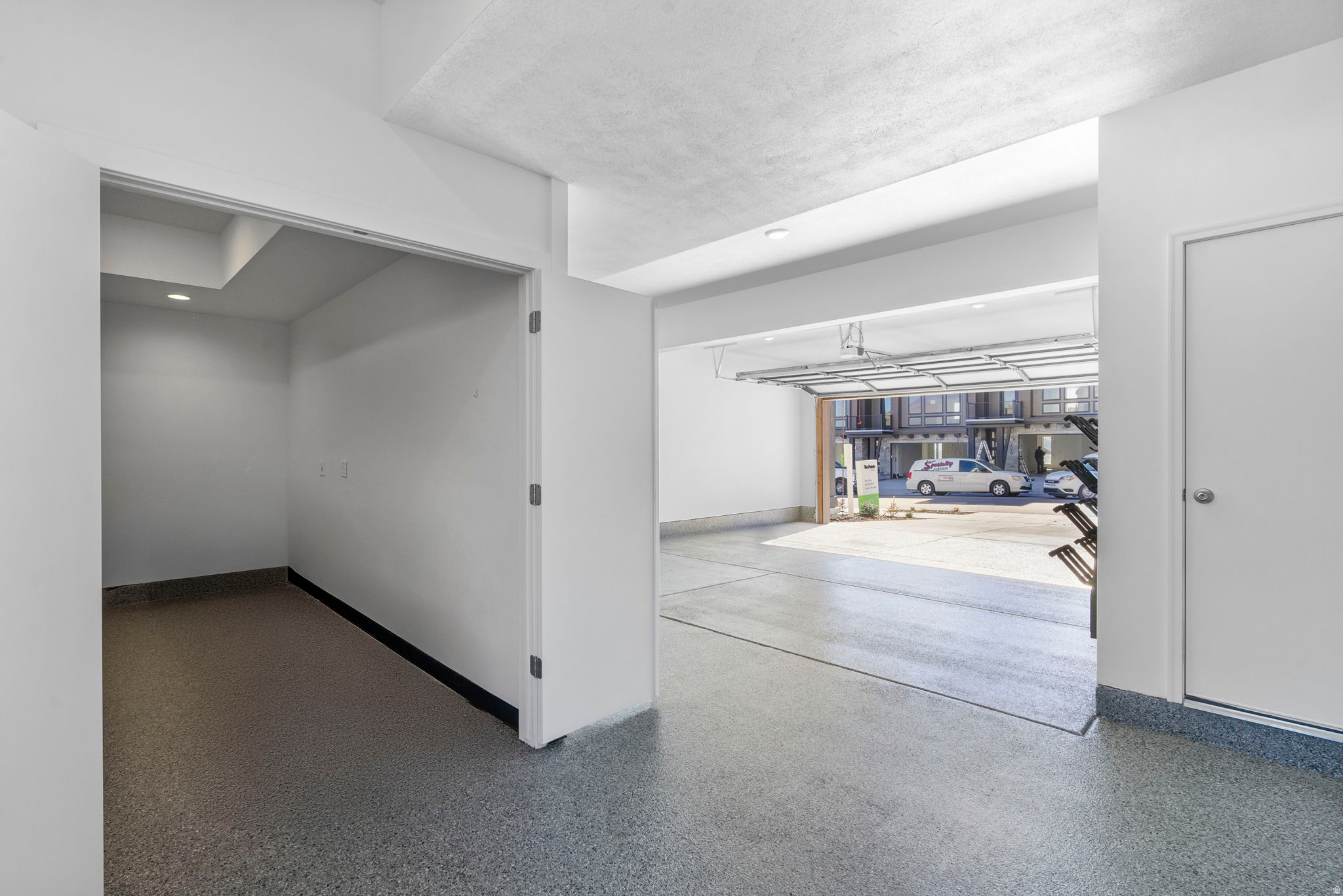 THE POINTE - Residential