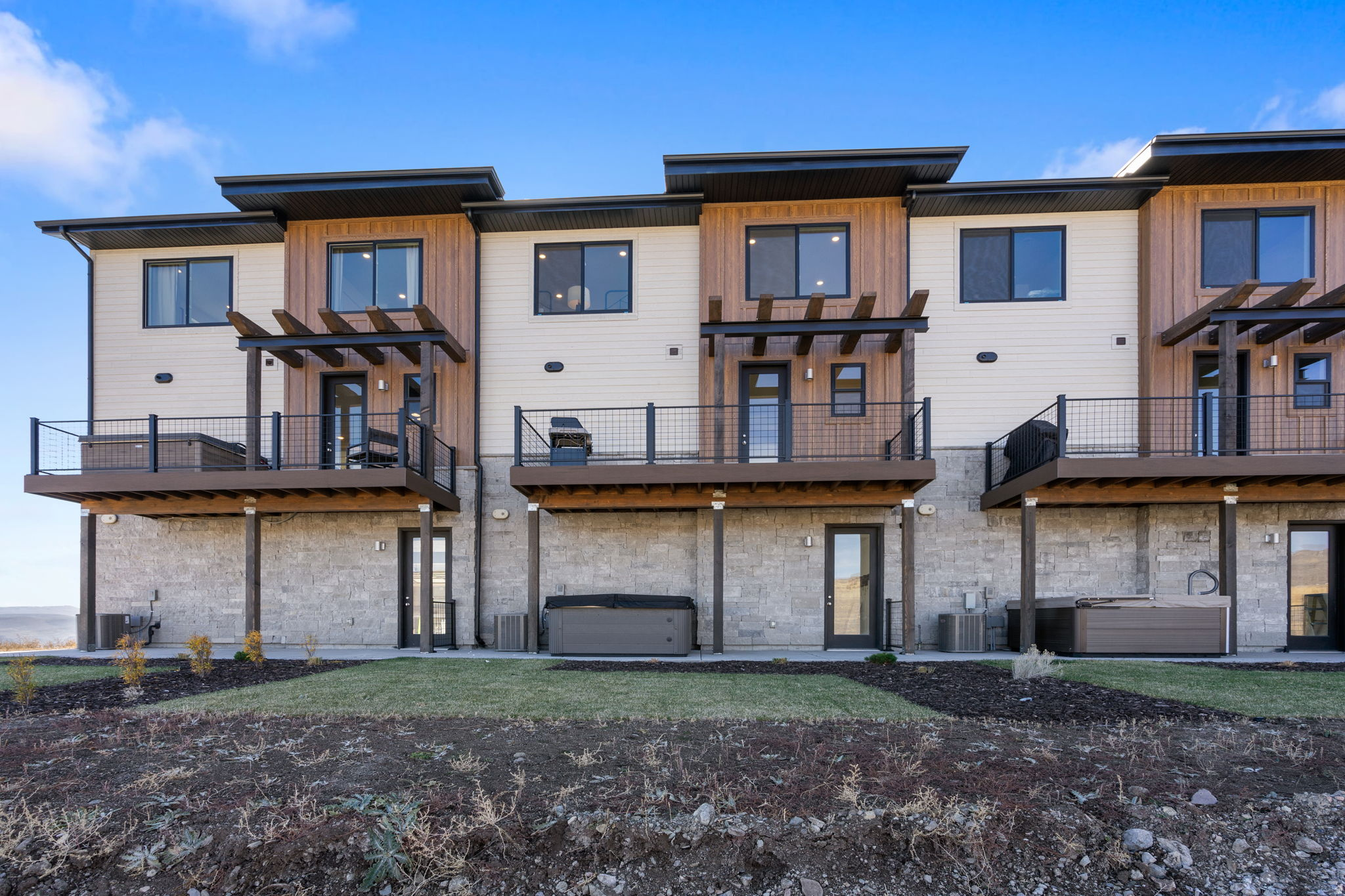 THE POINTE - Residential