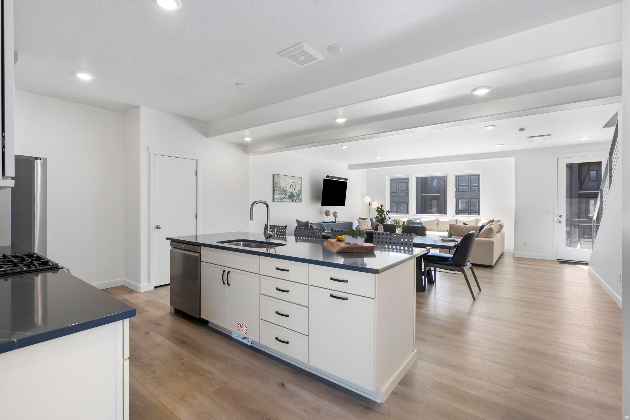 THE POINTE - Residential