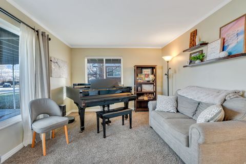 Tiny photo for 93 W 800 N, Bountiful, UT 84010 (MLS # 2132522)