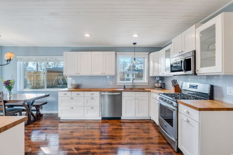 Tiny photo for 93 W 800 N, Bountiful, UT 84010 (MLS # 2132522)