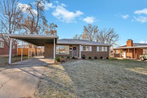 Tiny photo for 93 W 800 N, Bountiful, UT 84010 (MLS # 2132522)