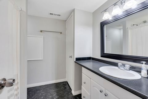 Tiny photo for 93 W 800 N, Bountiful, UT 84010 (MLS # 2132522)