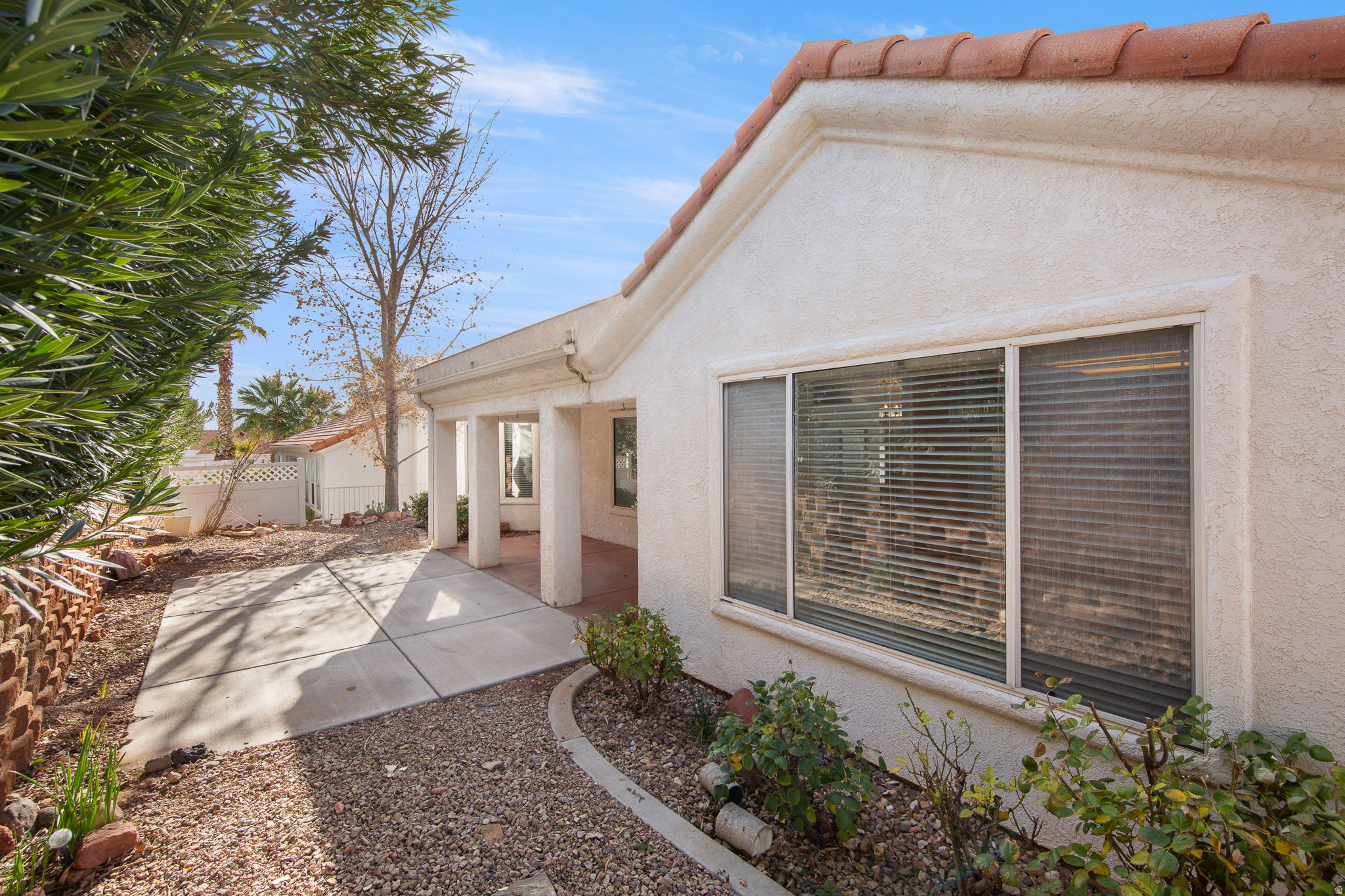 VISTA DEL SOL TH 2 - Residential