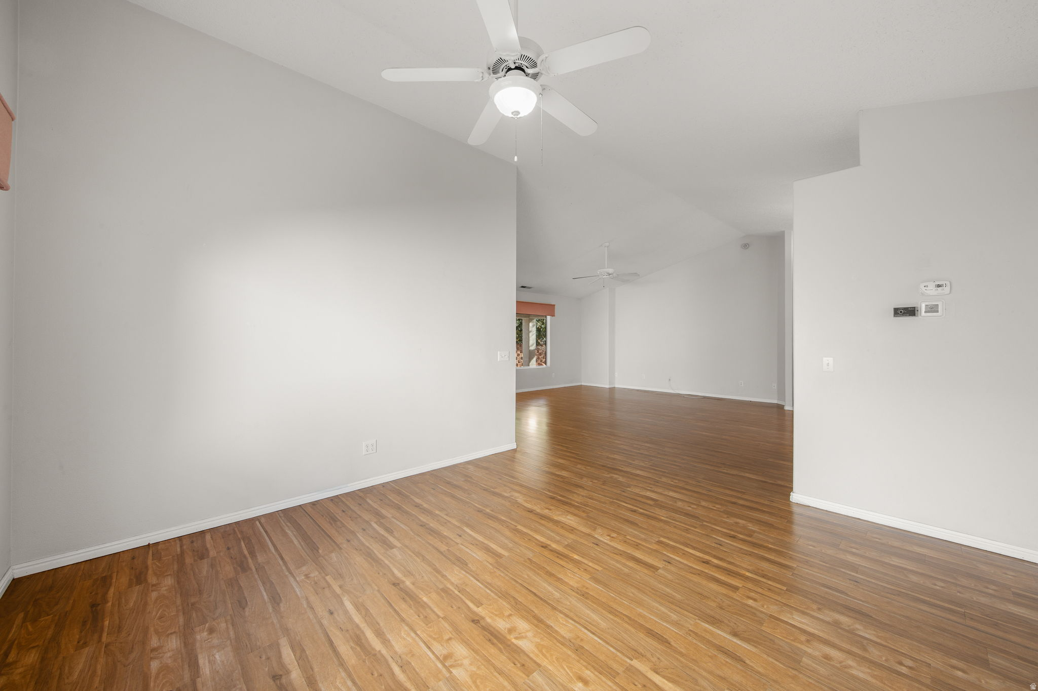 VISTA DEL SOL TH 2 - Residential