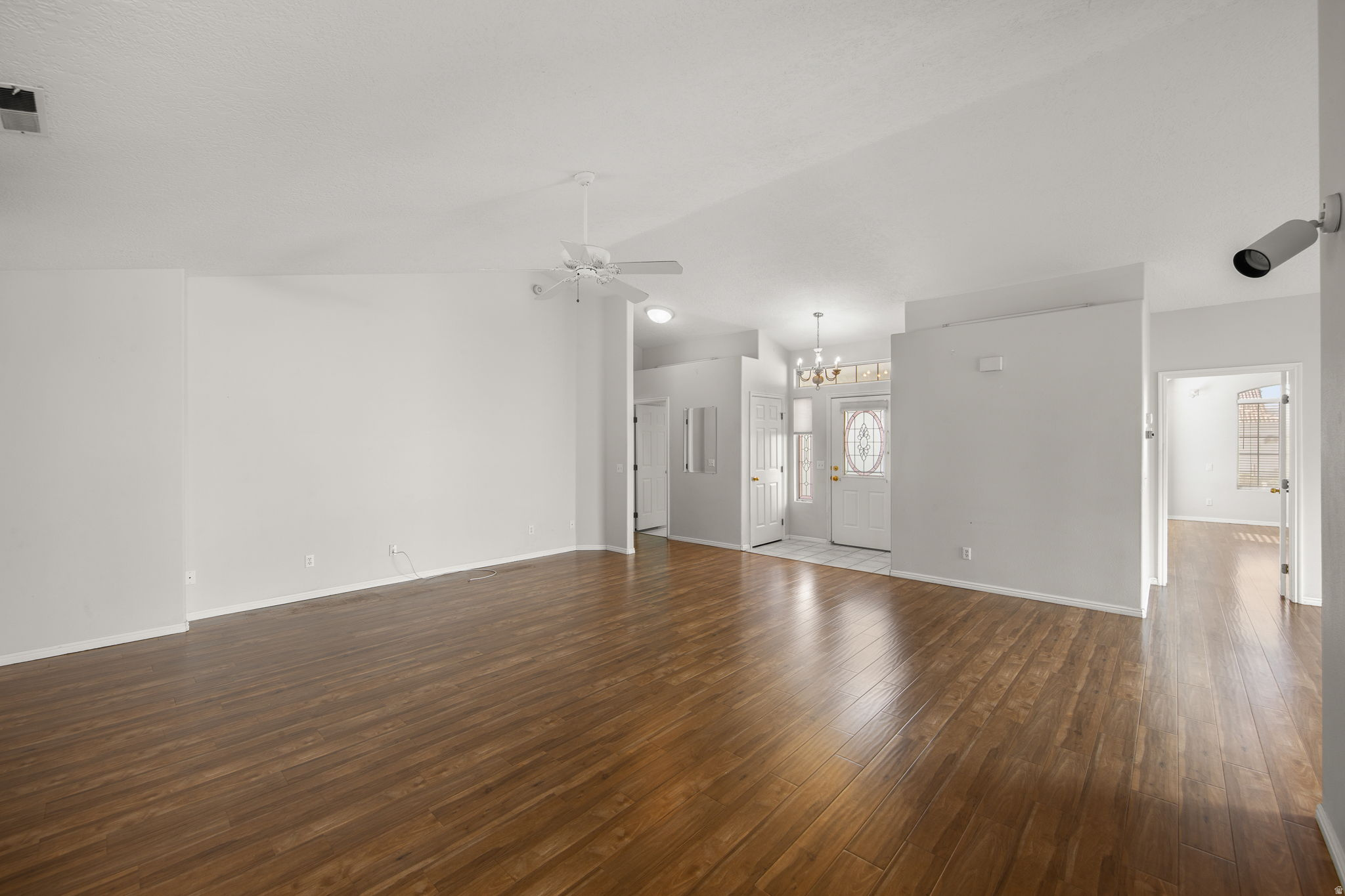 VISTA DEL SOL TH 2 - Residential