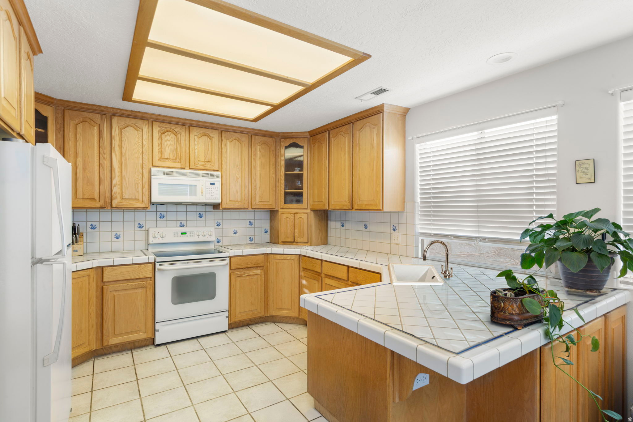 VISTA DEL SOL TH 2 - Residential