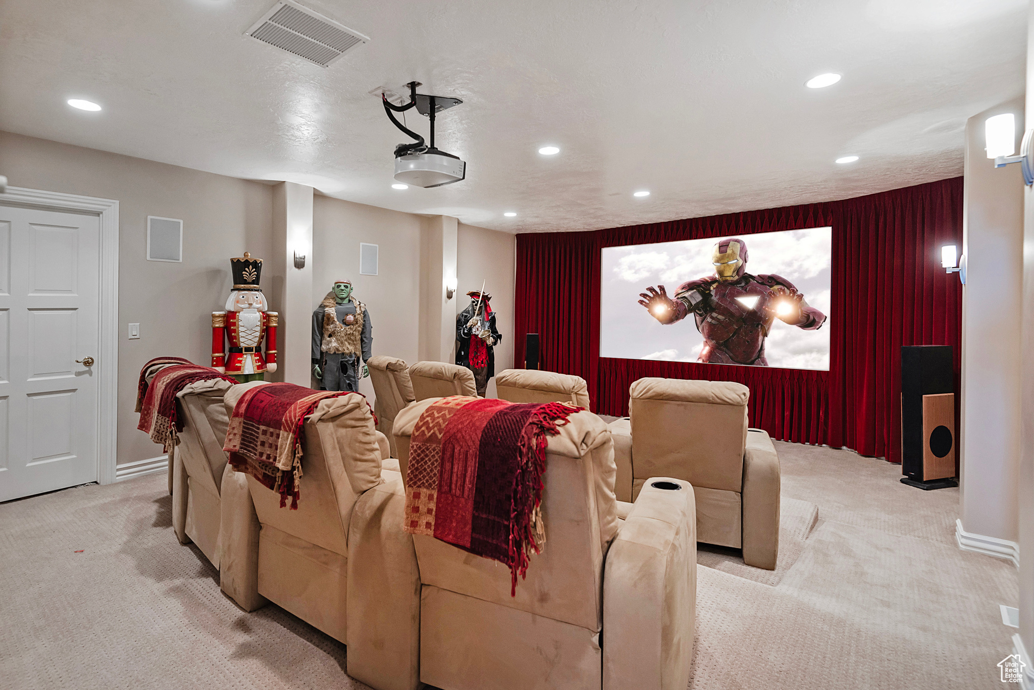 Sandy, Utah 84092, United States, 5 Bedrooms Bedrooms, ,4 BathroomsBathrooms,Residential,Active,136973