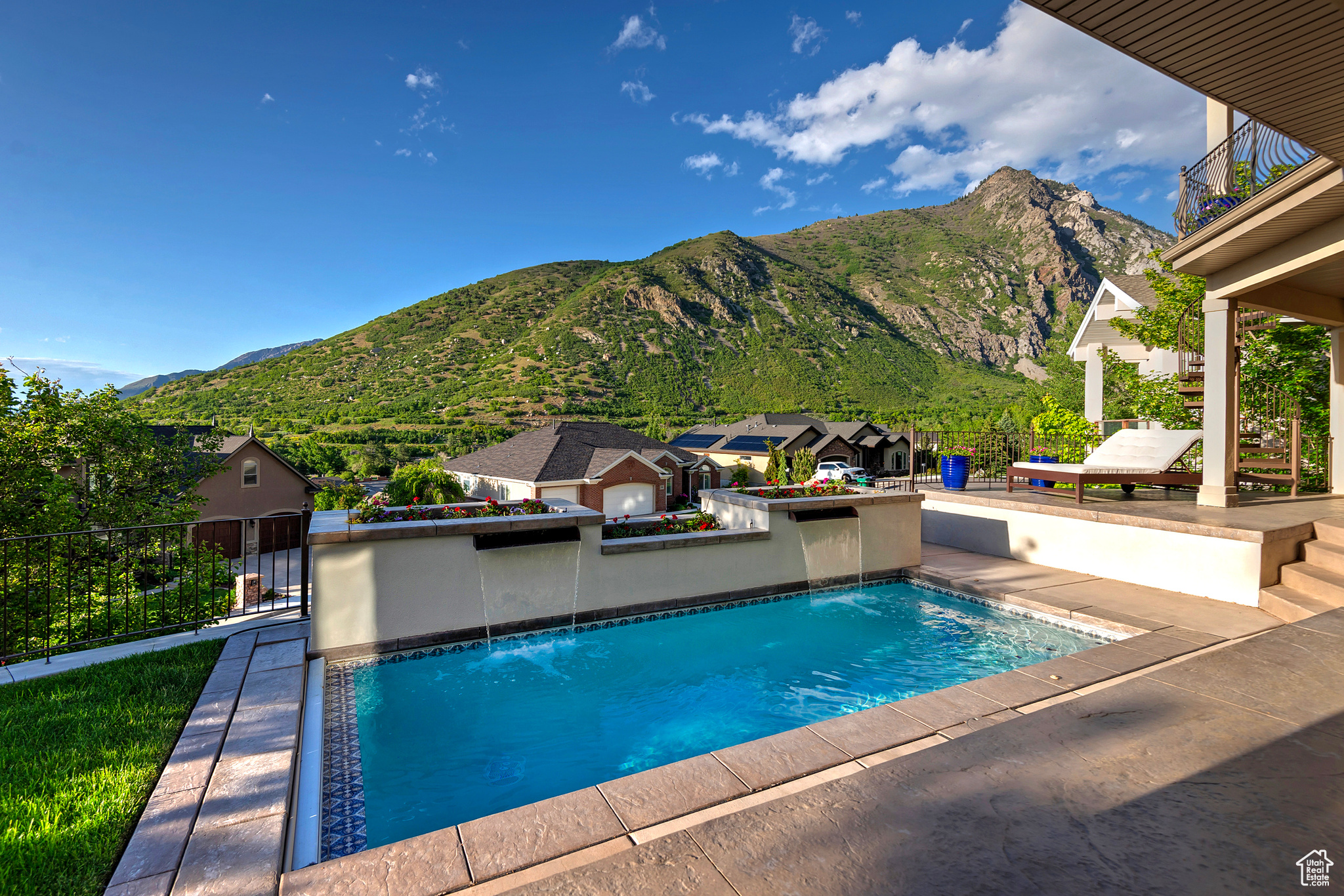 Sandy, Utah 84092, United States, 5 Bedrooms Bedrooms, ,4 BathroomsBathrooms,Residential,Active,136973