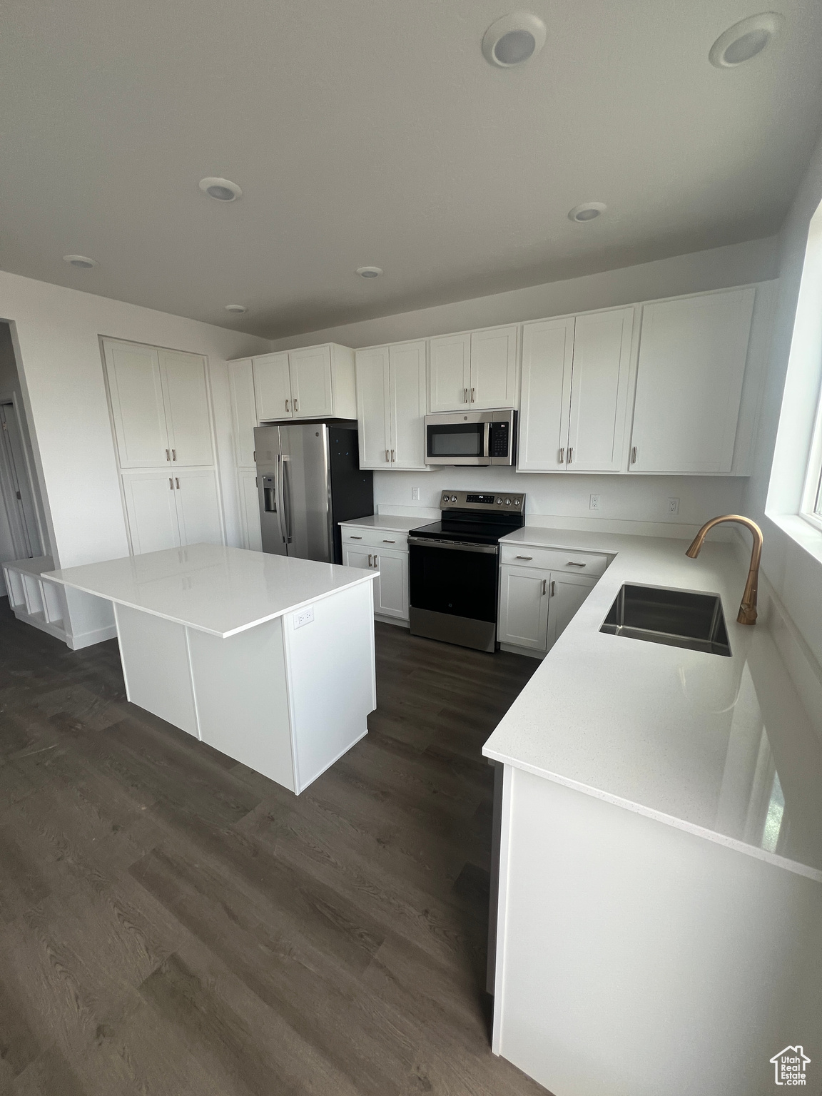 2085 W Stardew St #562, Eagle Mountain, Utah image 9